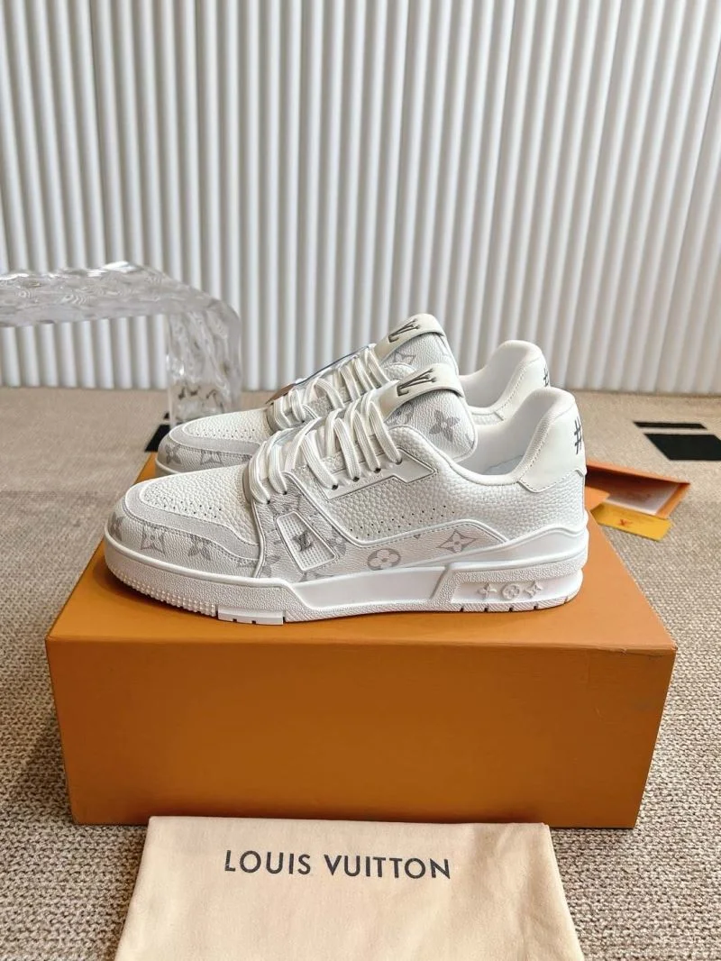 SmartChoice Louis Vuitton Trainer Sneaker 31484