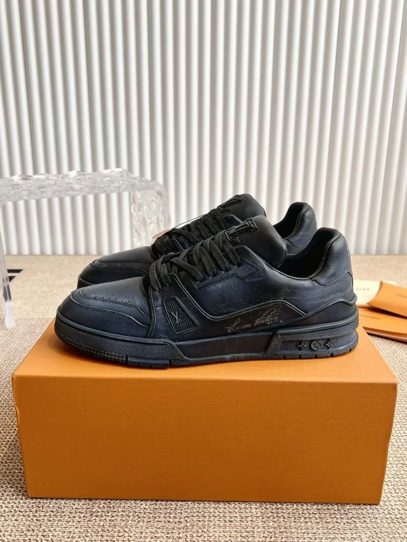 OnTrend Louis Vuitton Trainer Sneaker 31480