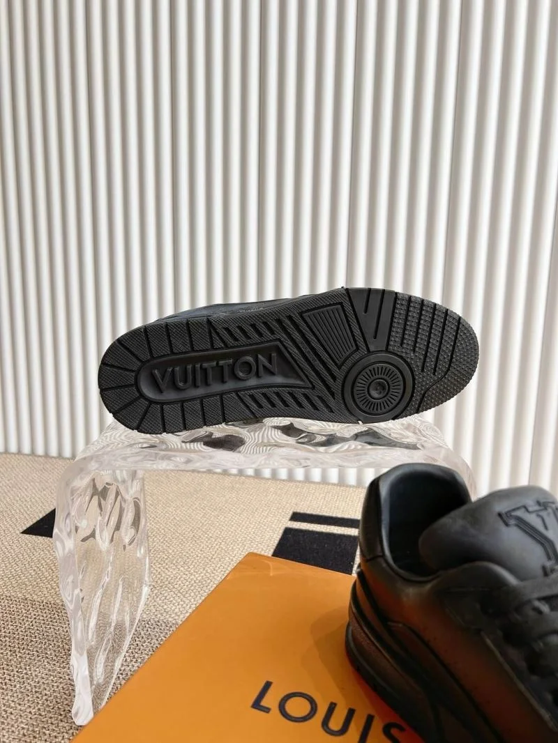 OnTrend Louis Vuitton Trainer Sneaker 31480