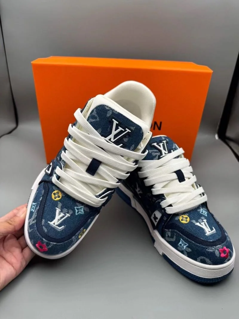Tailored Louis Vuitton Trainer Sneaker 31476