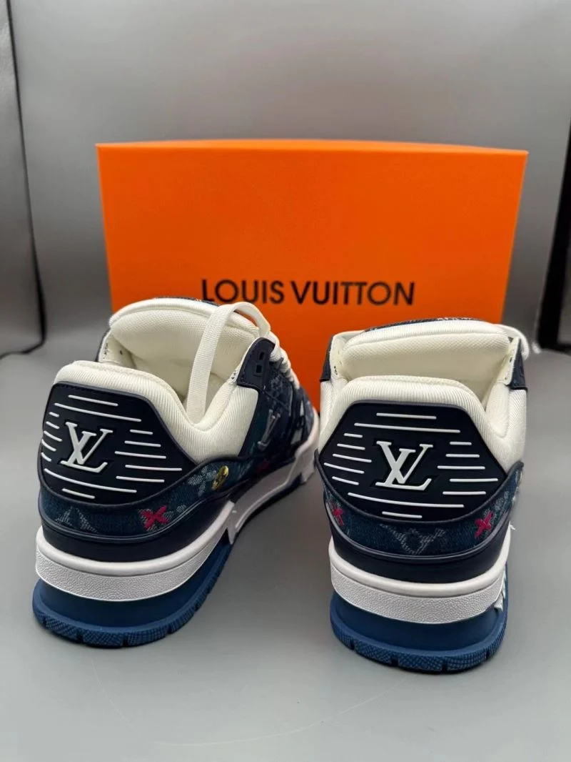 Tailored Louis Vuitton Trainer Sneaker 31476