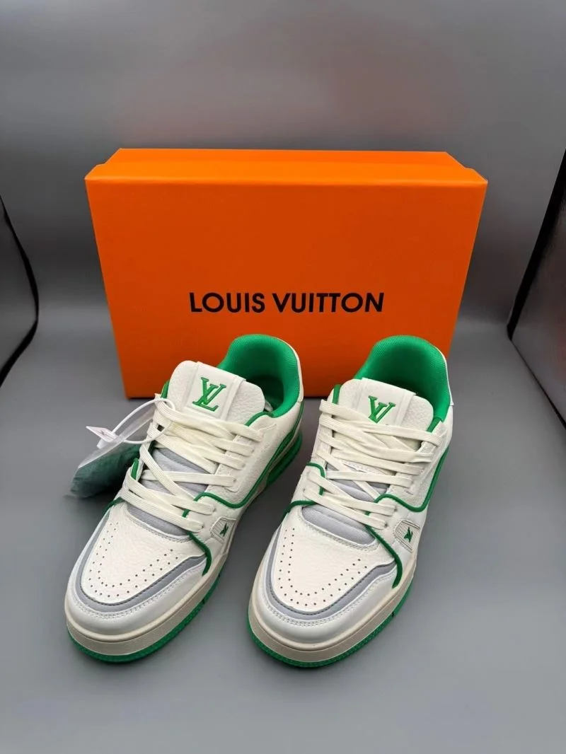 Stretchable Louis Vuitton Trainer Sneaker 31463