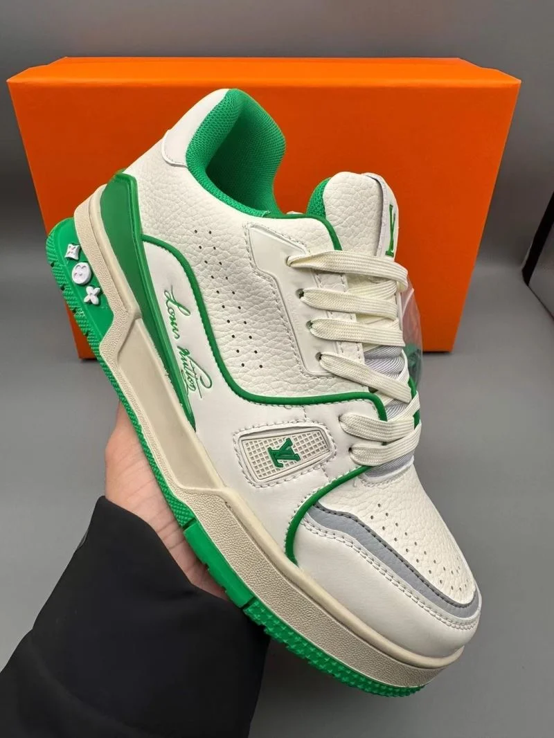 Stretchable Louis Vuitton Trainer Sneaker 31463