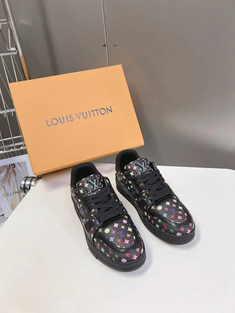 Seasonal Louis Vuitton Trainer Sneaker 31475
