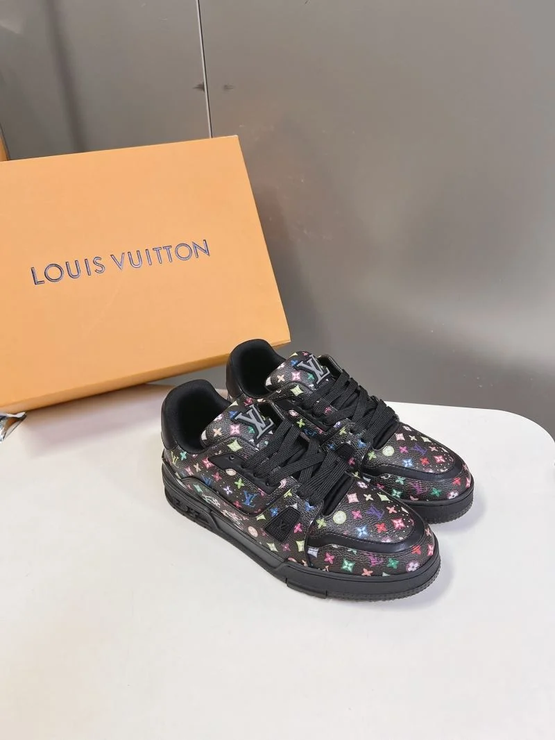 Seasonal Louis Vuitton Trainer Sneaker 31475