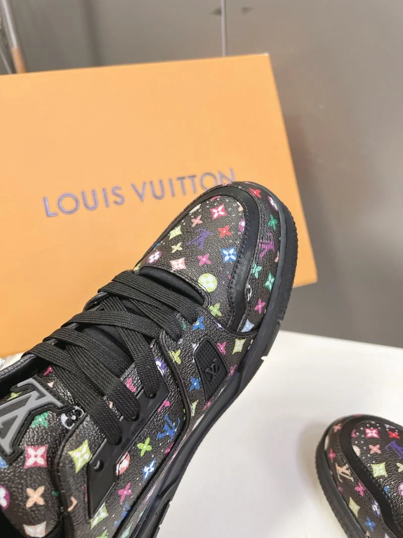 Seasonal Louis Vuitton Trainer Sneaker 31475