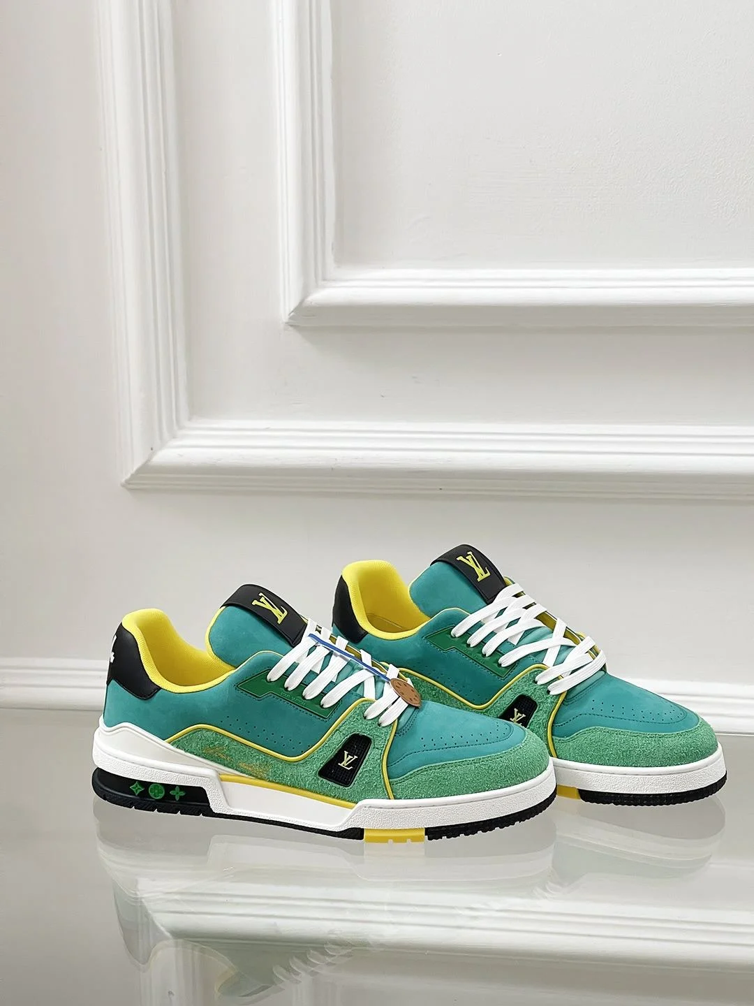 WrinkleFree Louis Vuitton Trainer Sneaker 31461