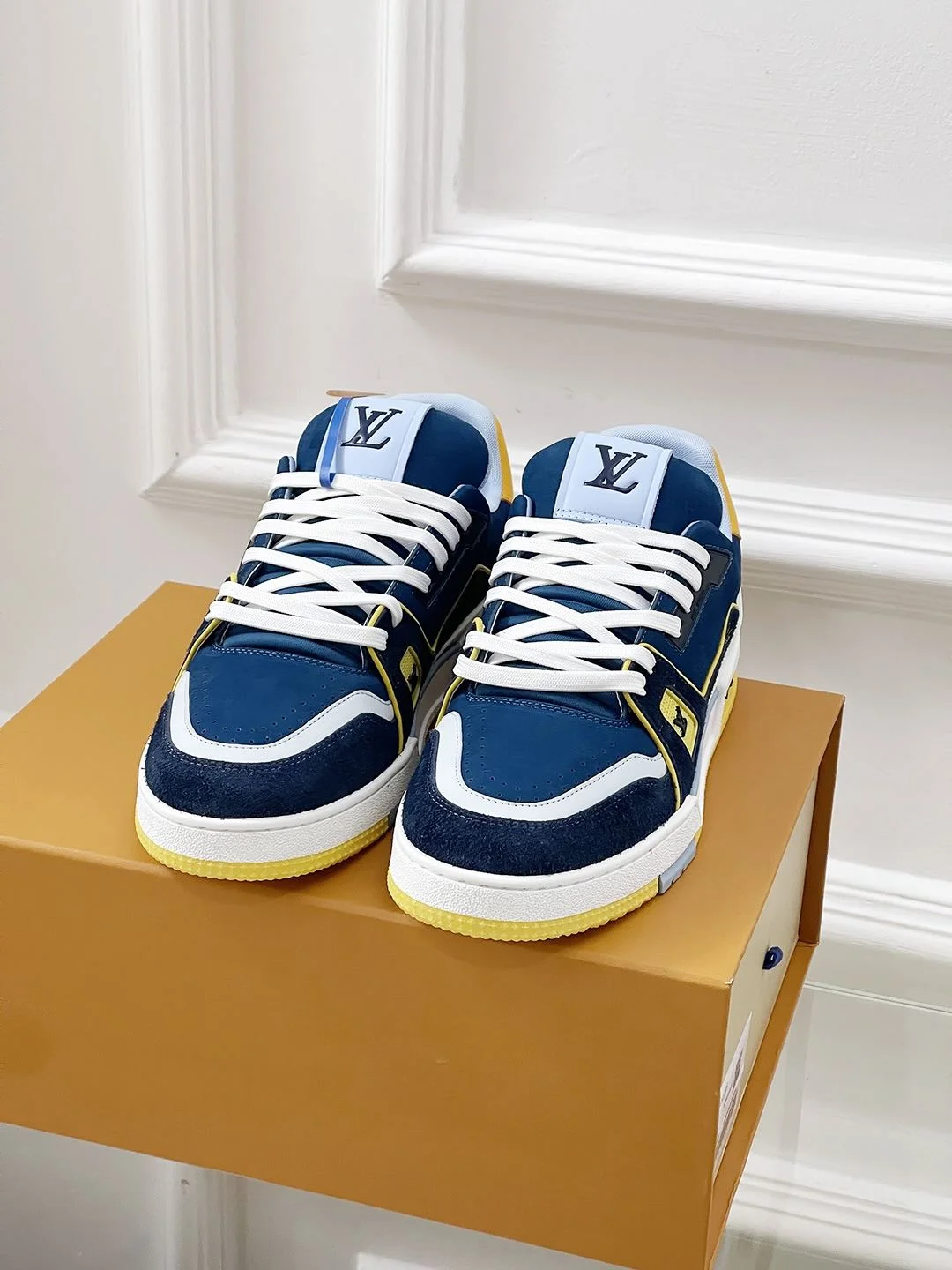 Louis Vuitton Trainer Sneaker Seasonal 31466