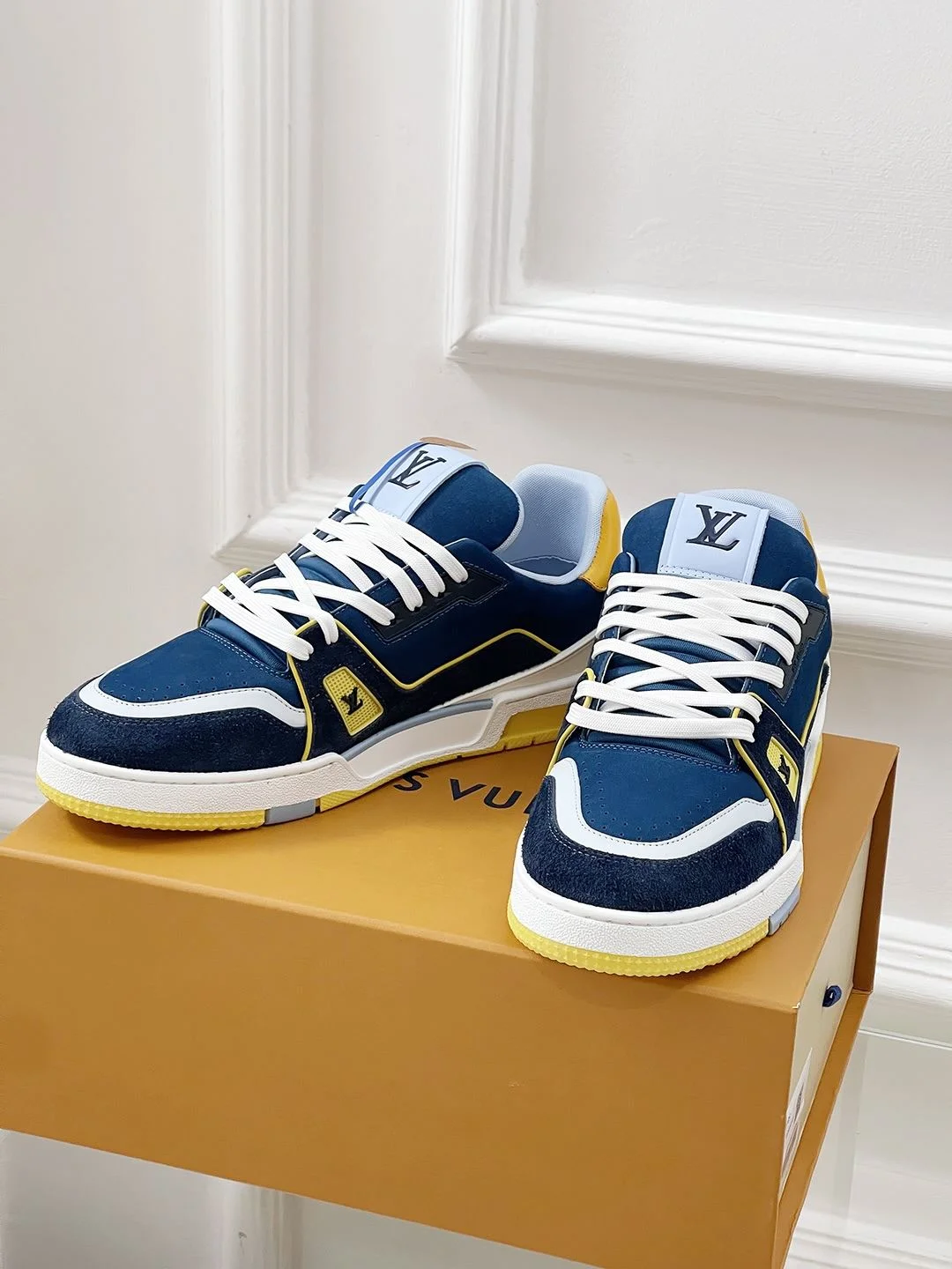 Louis Vuitton Trainer Sneaker Seasonal 31466