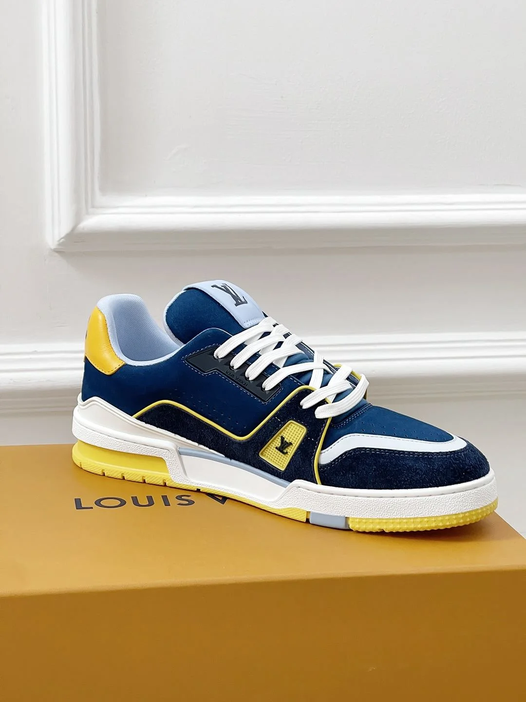 Louis Vuitton Trainer Sneaker Seasonal 31466