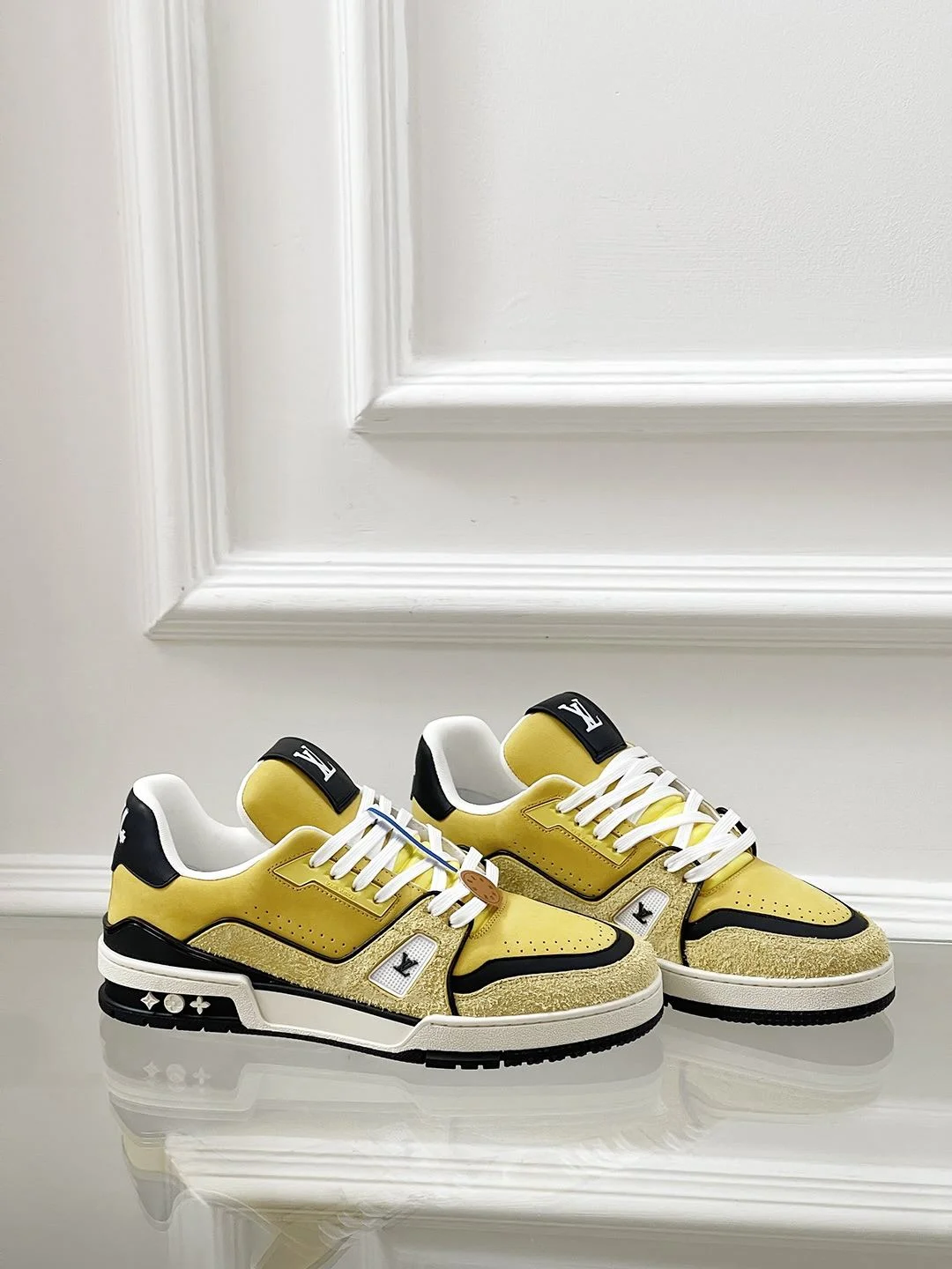 Louis Vuitton Trainer Sneaker Breathable 31464