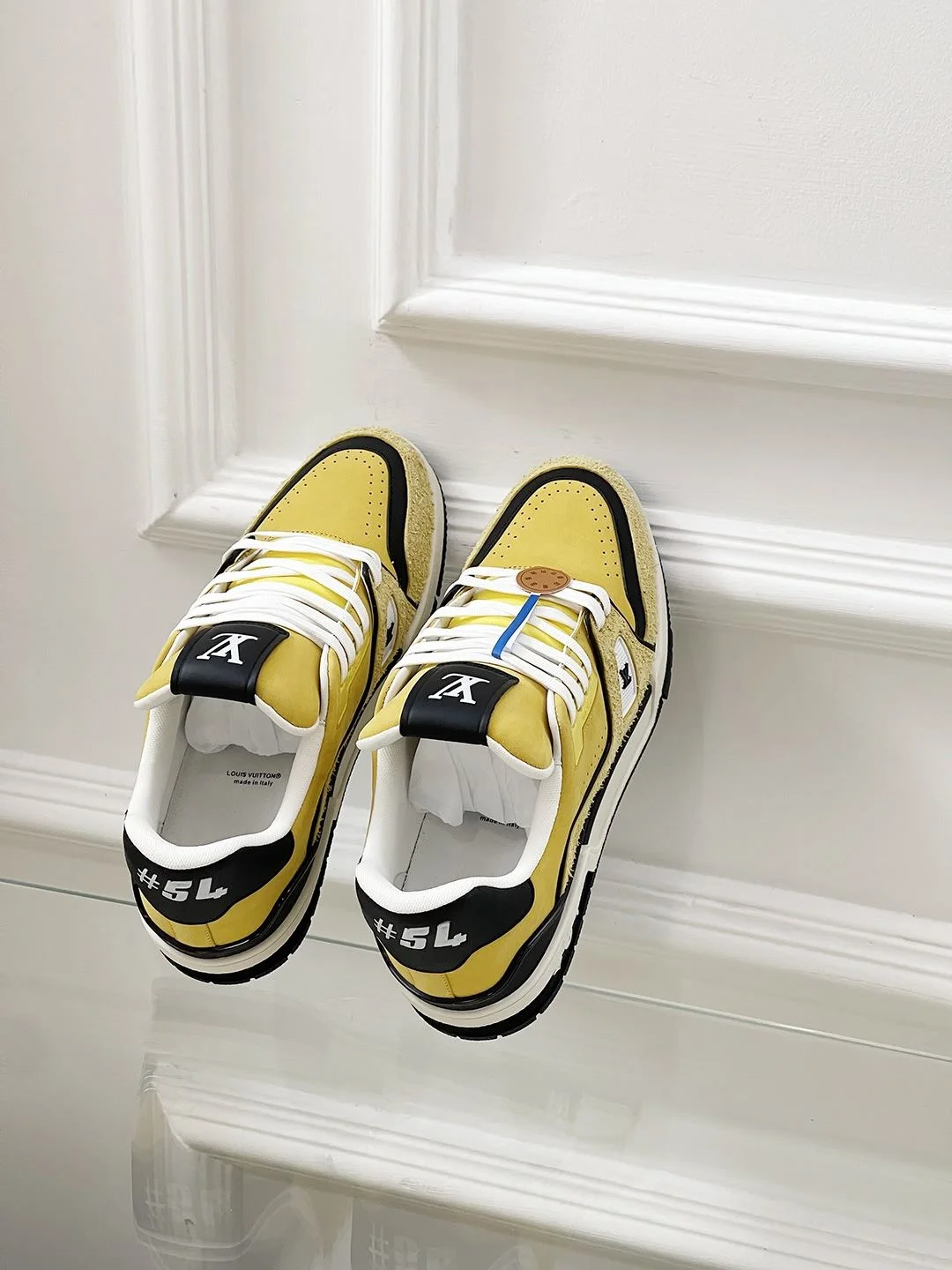 Louis Vuitton Trainer Sneaker Breathable 31464