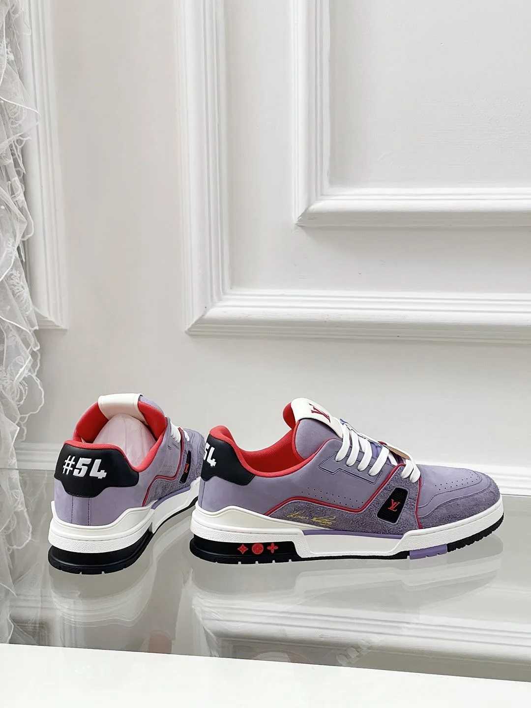 Lightweight Louis Vuitton Trainer Sneaker 31455