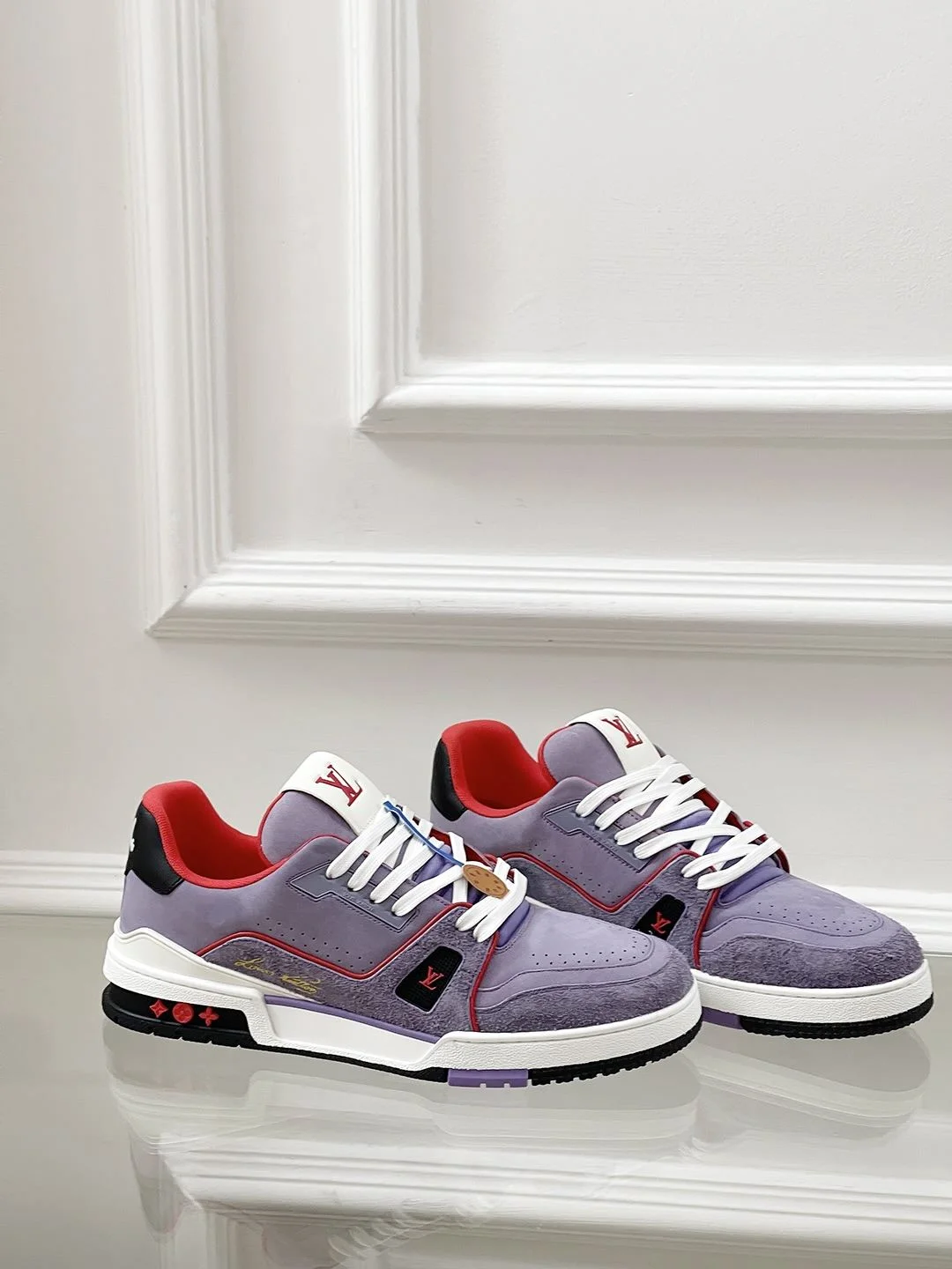 Lightweight Louis Vuitton Trainer Sneaker 31455