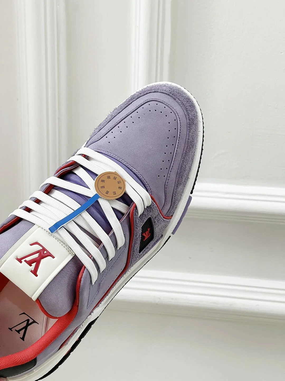 Lightweight Louis Vuitton Trainer Sneaker 31455