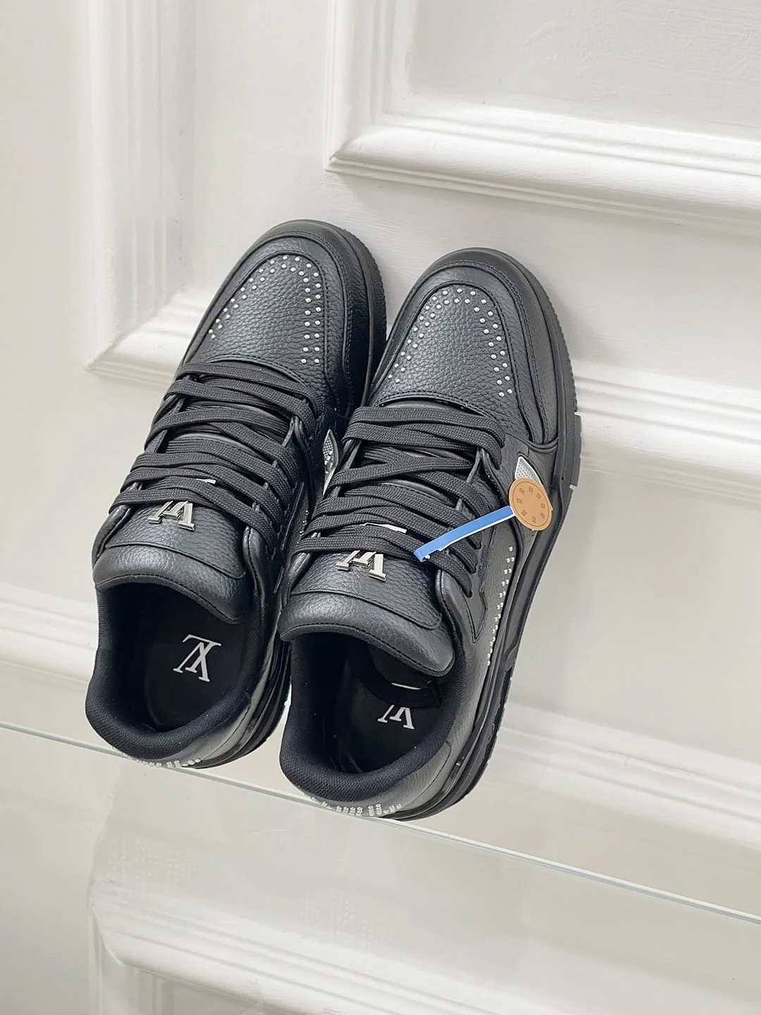 Louis Vuitton Trainer Sneaker FashionForward 31460