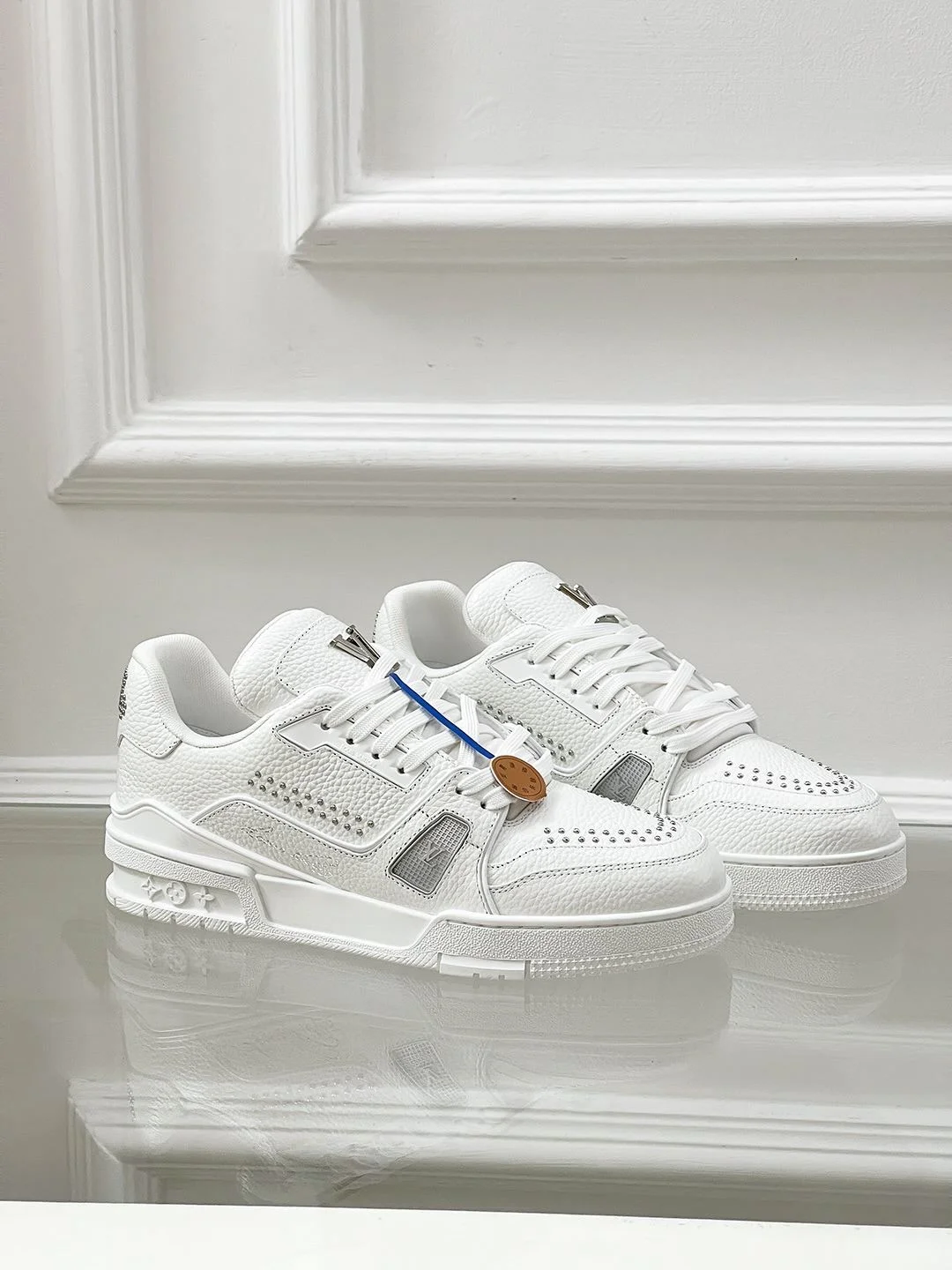WaterResistant Louis Vuitton Trainer Sneaker 31469