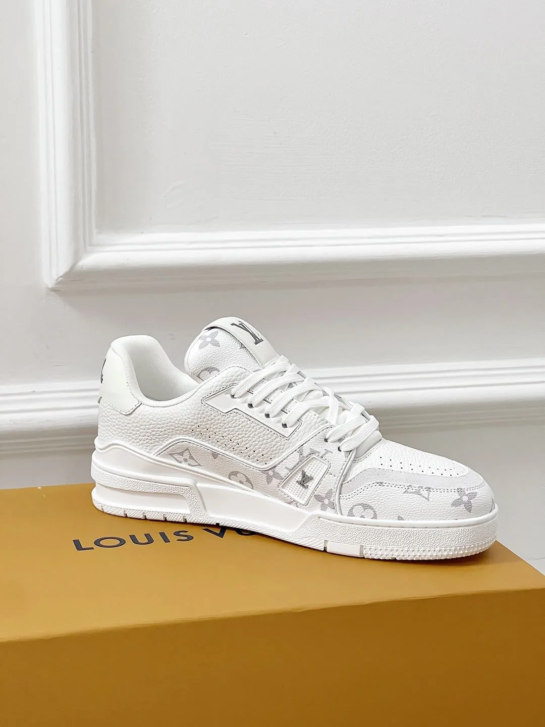 Youthful Louis Vuitton Trainer Sneaker 31472