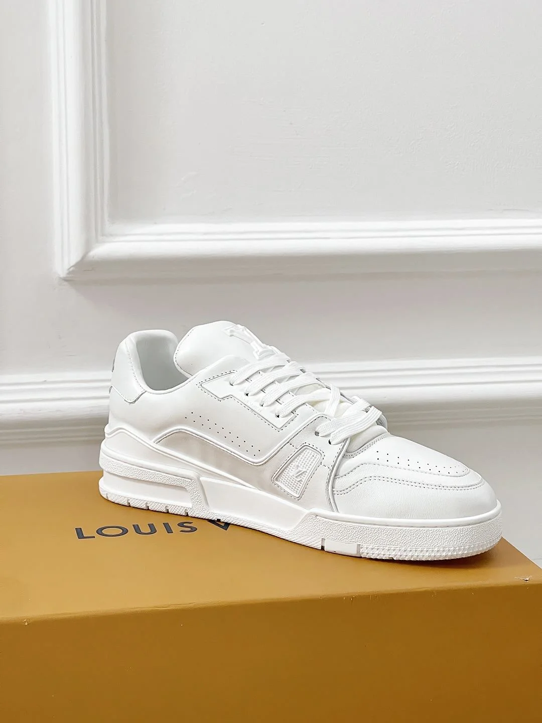 Colorful Louis Vuitton Trainer Sneaker 31468