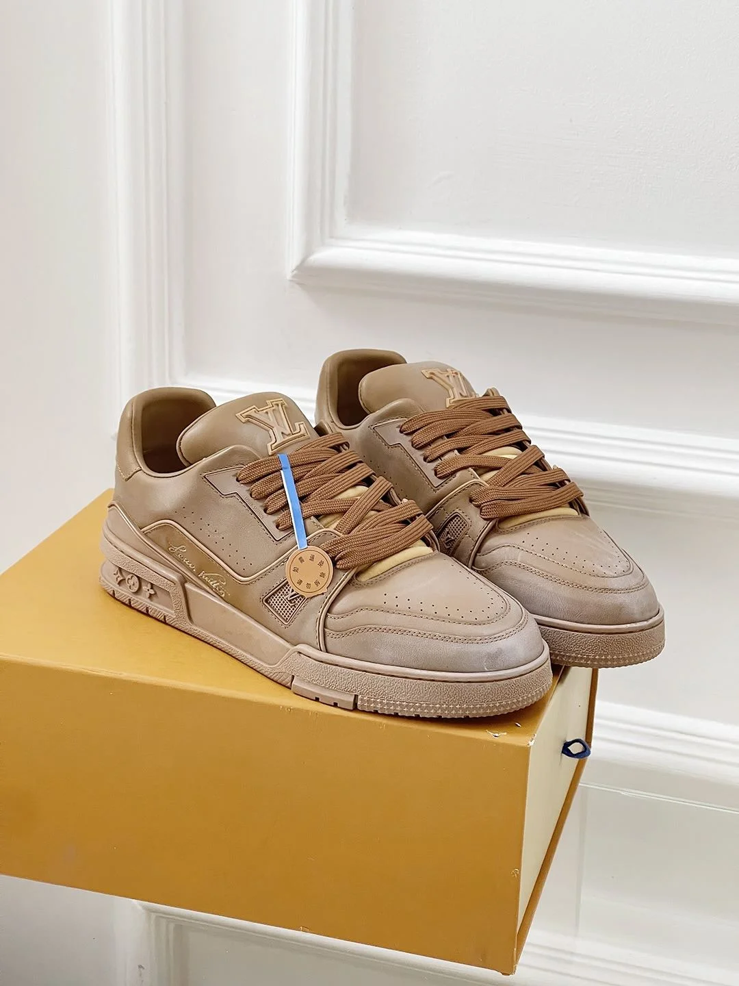 Louis Vuitton Trainer Sneaker EyeCatching 31458