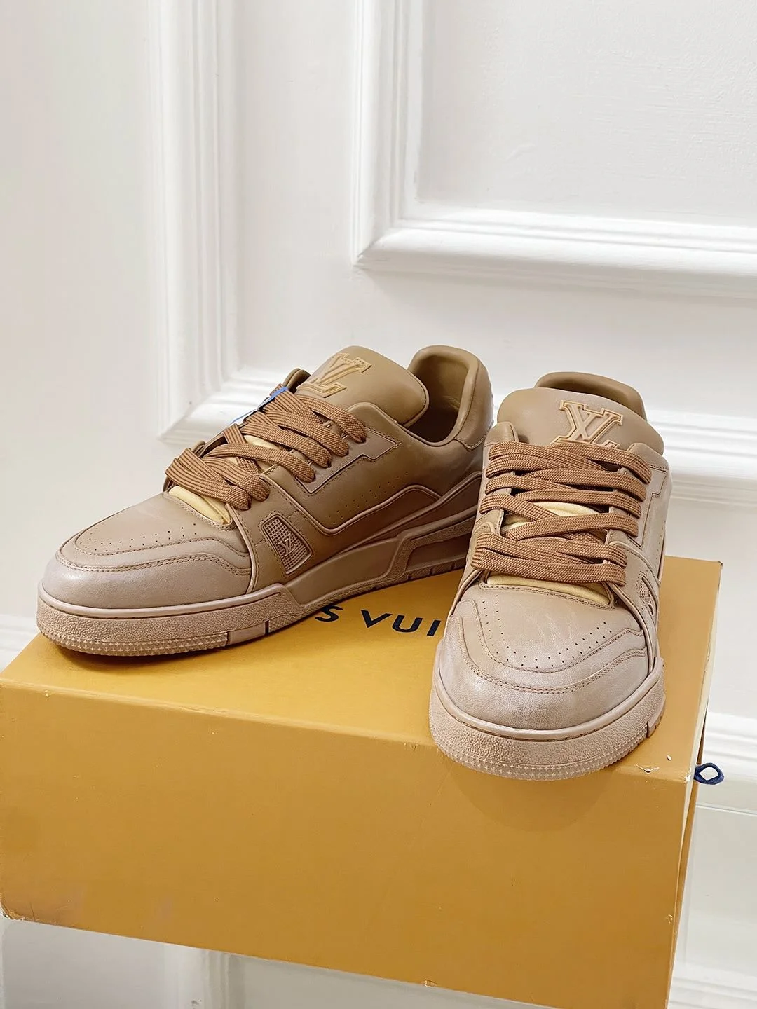 Louis Vuitton Trainer Sneaker EyeCatching 31458