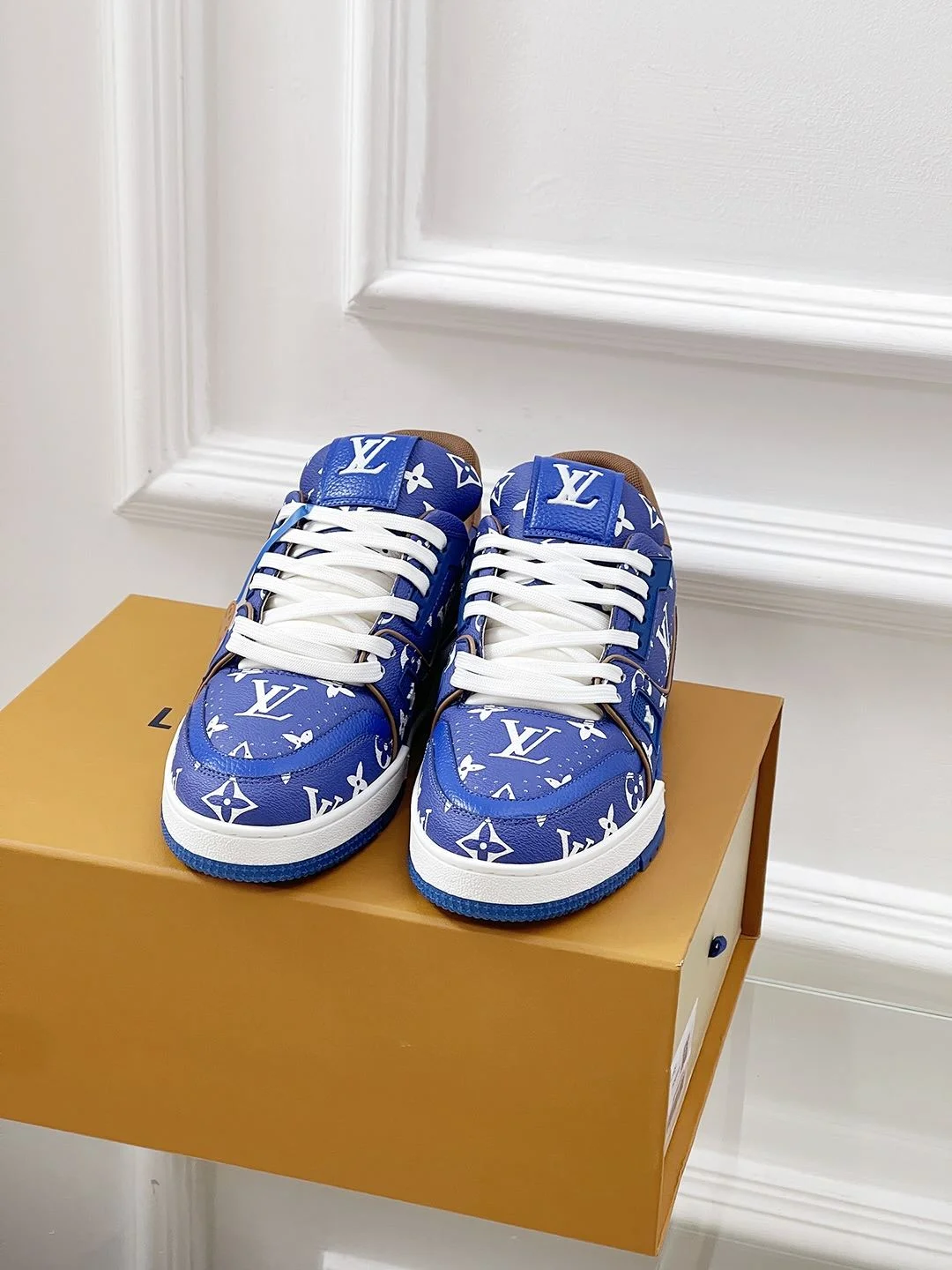 Louis Vuitton Trainer Sneaker WrinkleFree 31467