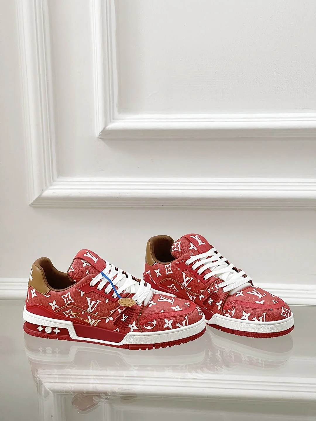 Versatile Louis Vuitton Trainer Sneaker 31451