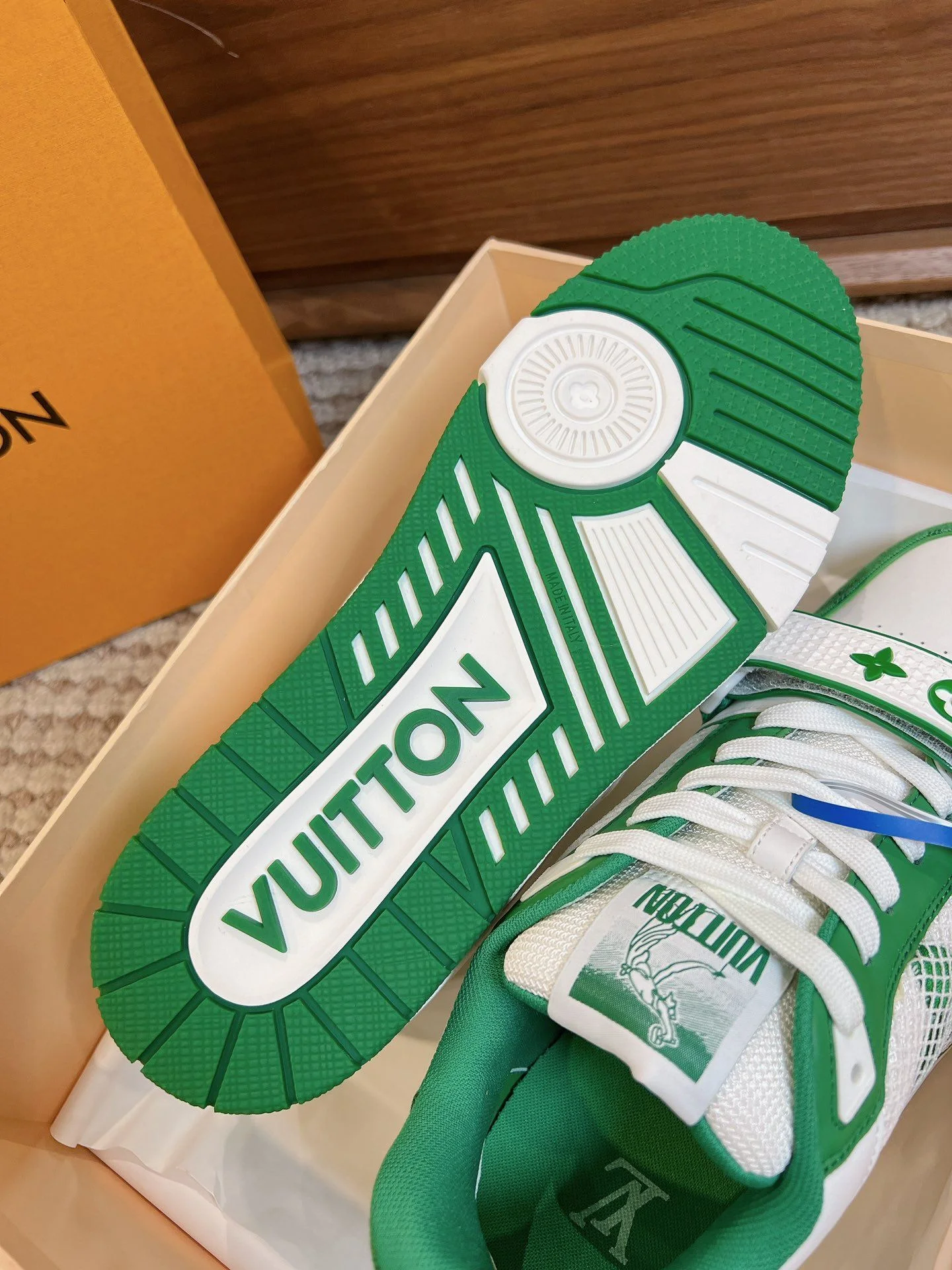 Versatile Louis Vuitton Trainer Sneaker 31462