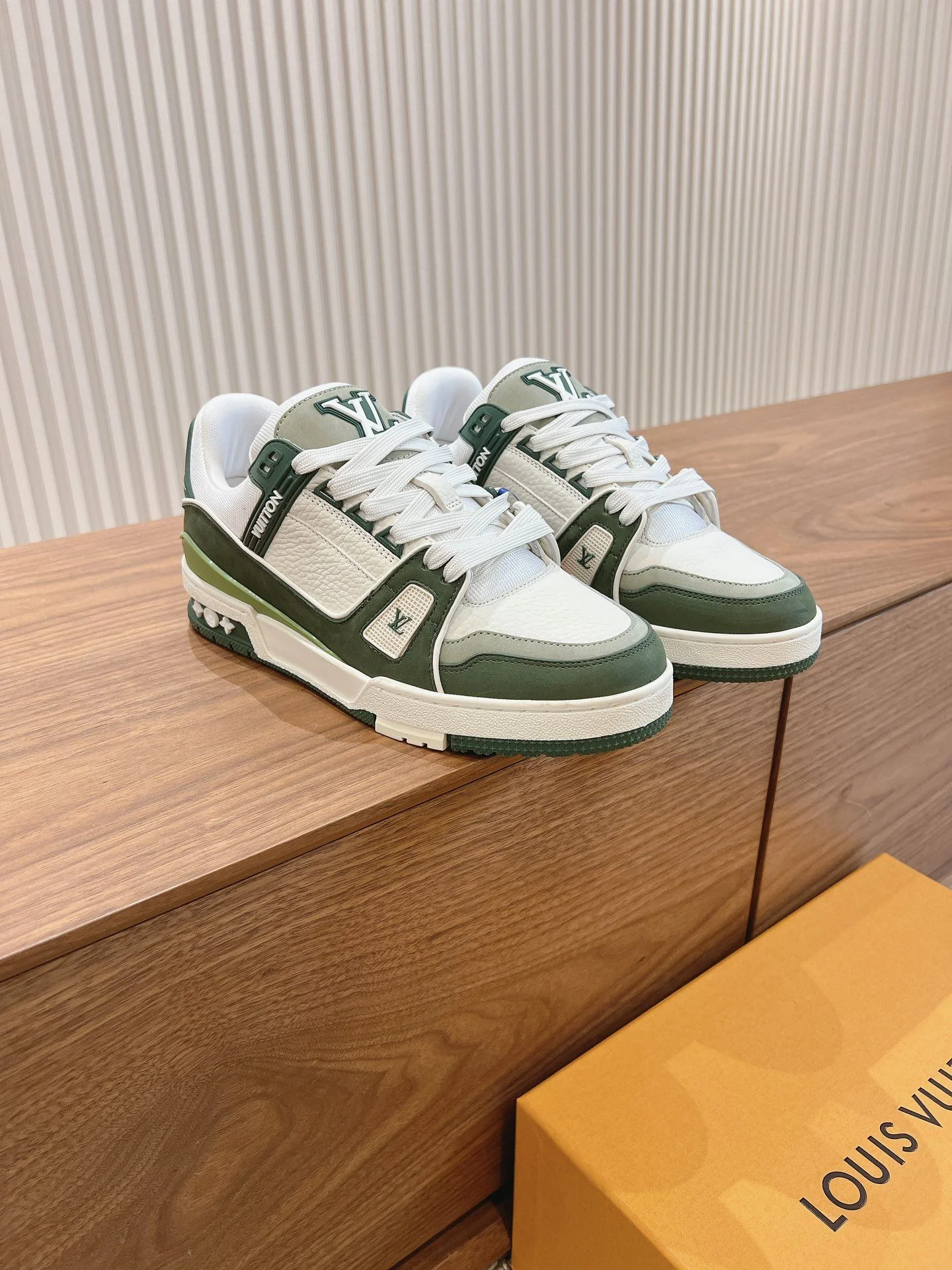 WaterResistant Louis Vuitton Trainer Sneaker 31445