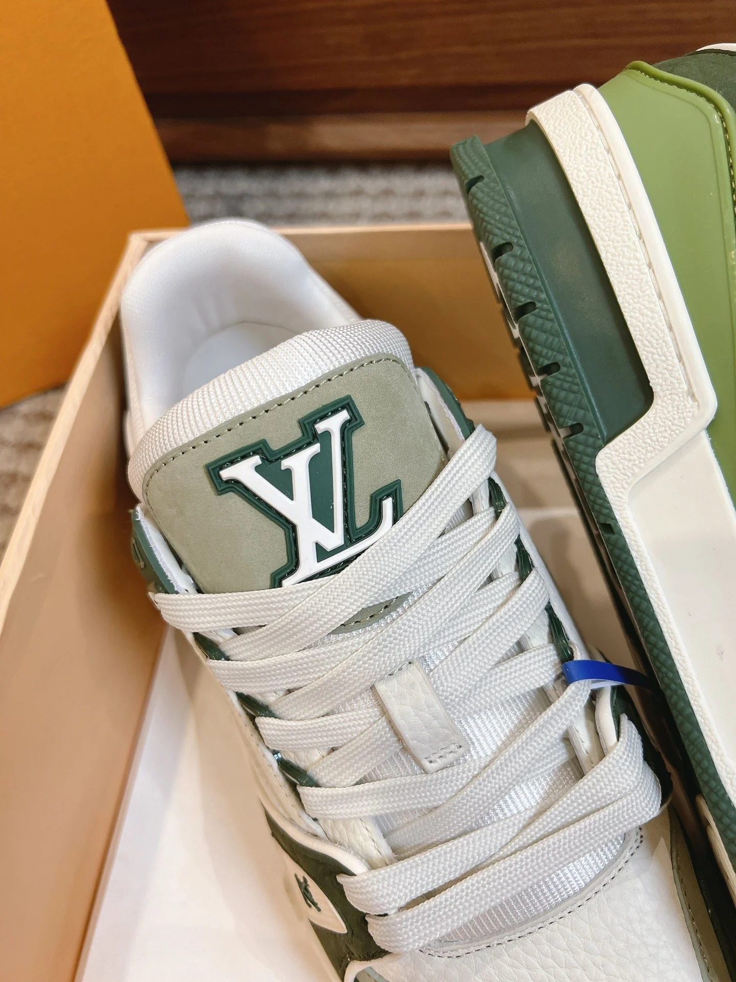 WaterResistant Louis Vuitton Trainer Sneaker 31445