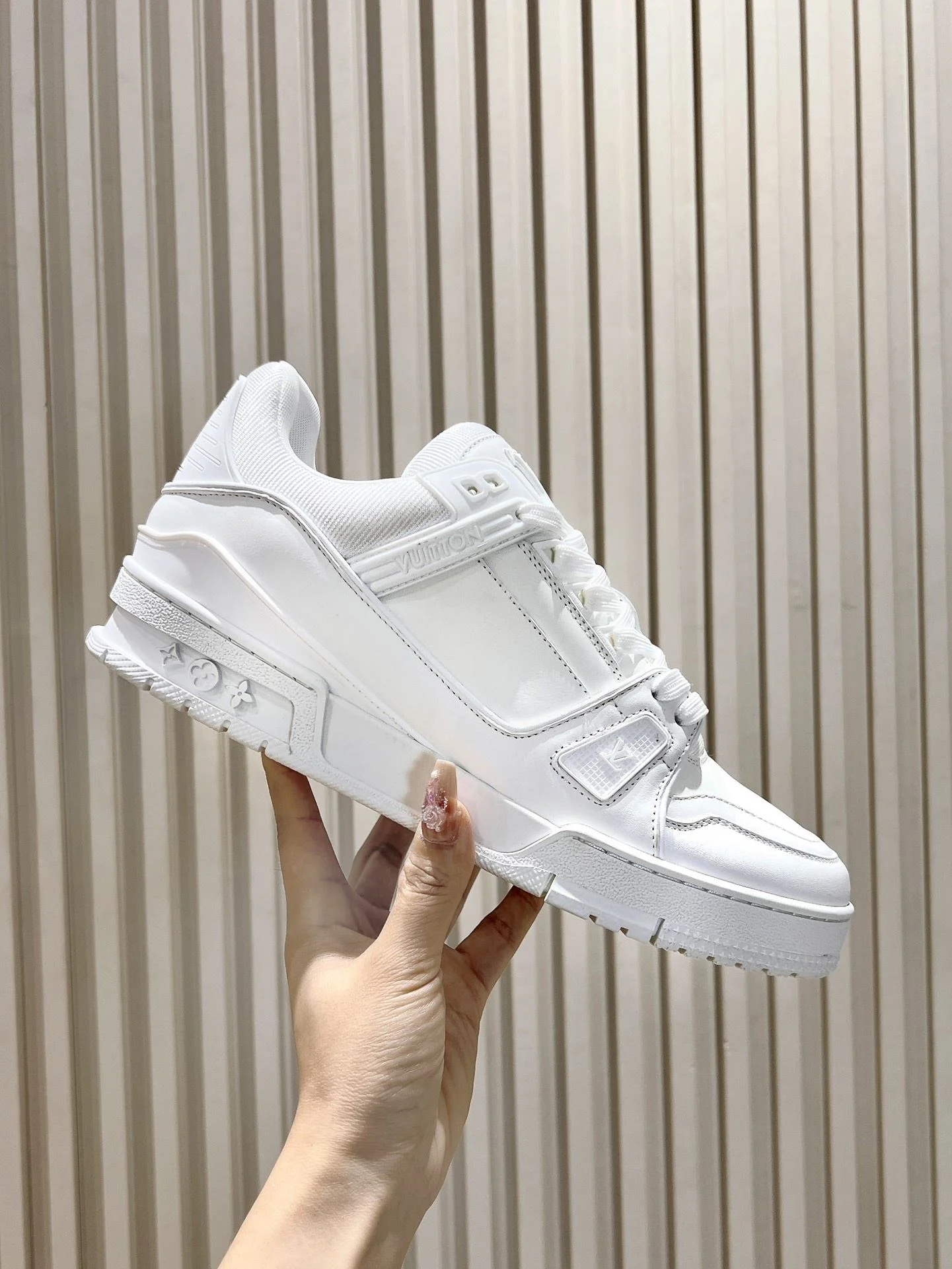 Louis Vuitton Trainer Sneaker Comfortable 31447