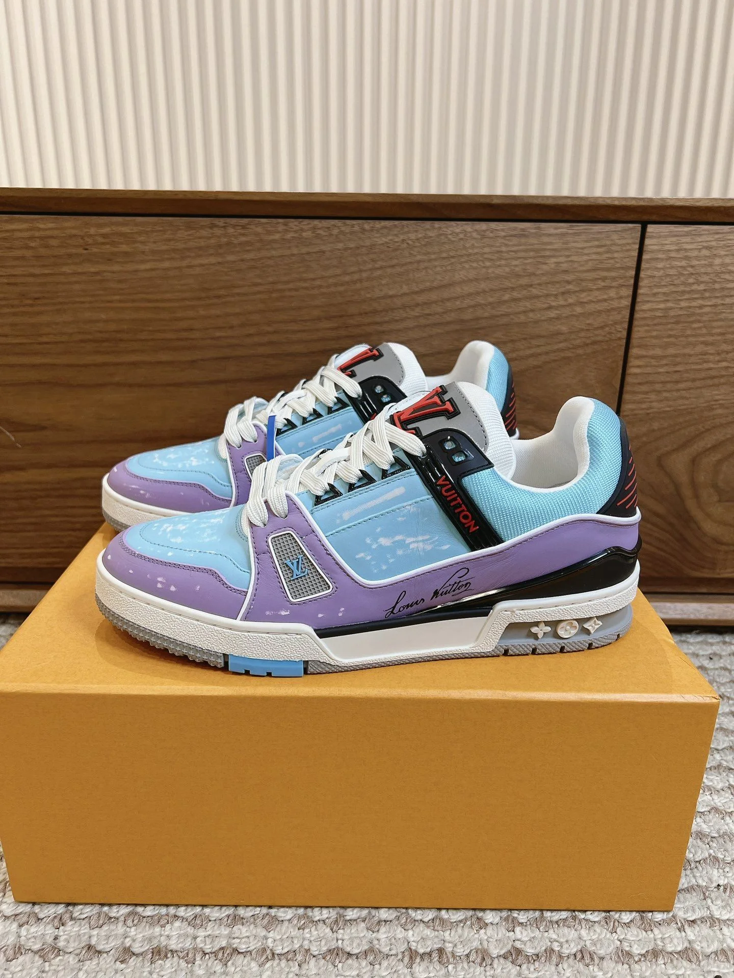 Louis Vuitton Trainer Sneaker Reliable 31443
