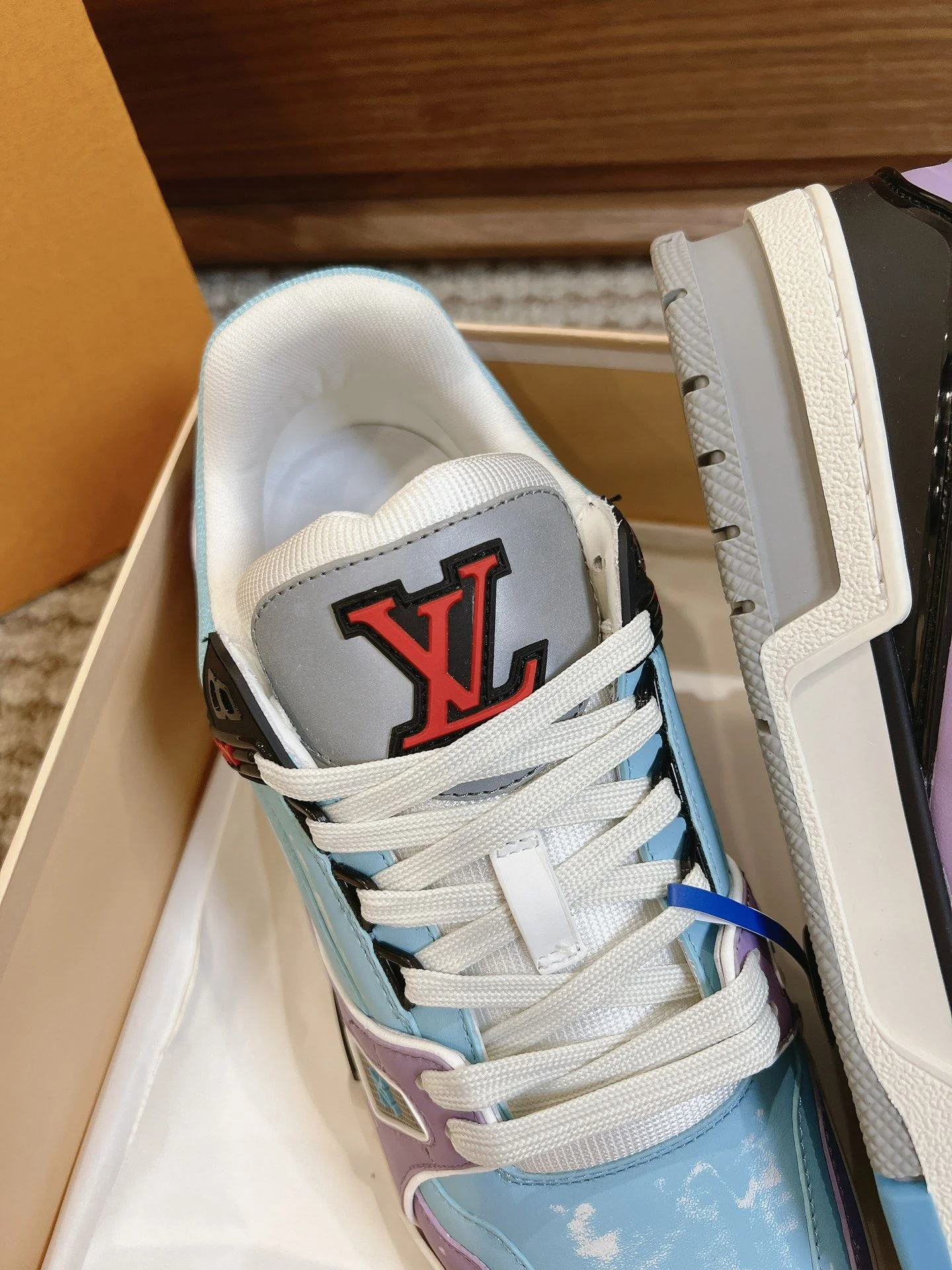 Louis Vuitton Trainer Sneaker Reliable 31443