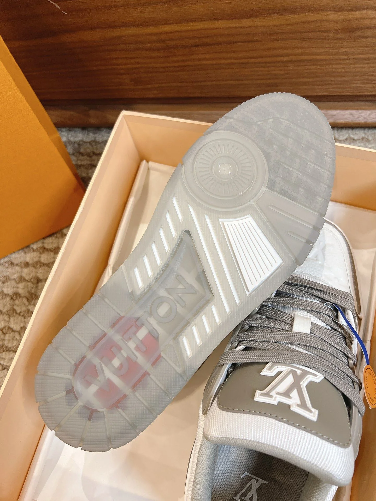 Louis Vuitton Trainer Sneaker Snug 31440