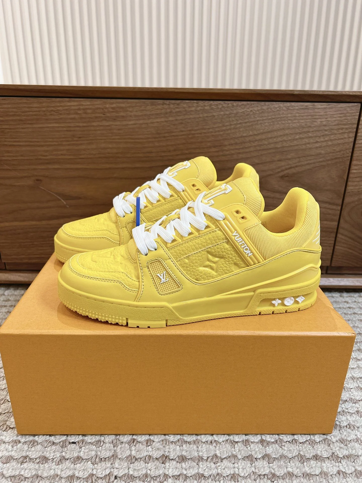 Contemporary Louis Vuitton Trainer Sneaker 31439