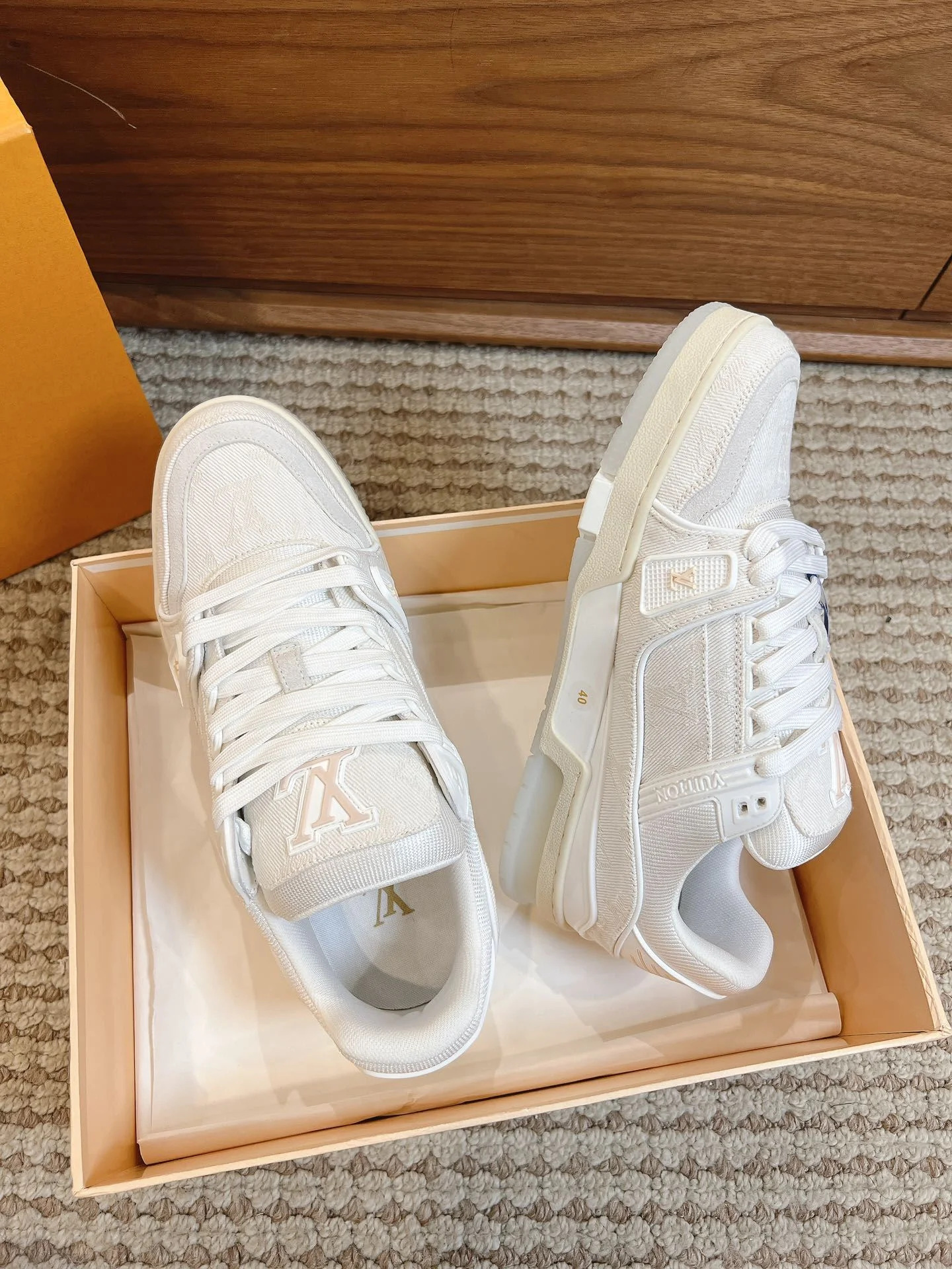 Louis Vuitton Trainer Sneaker Sophisticated 31436