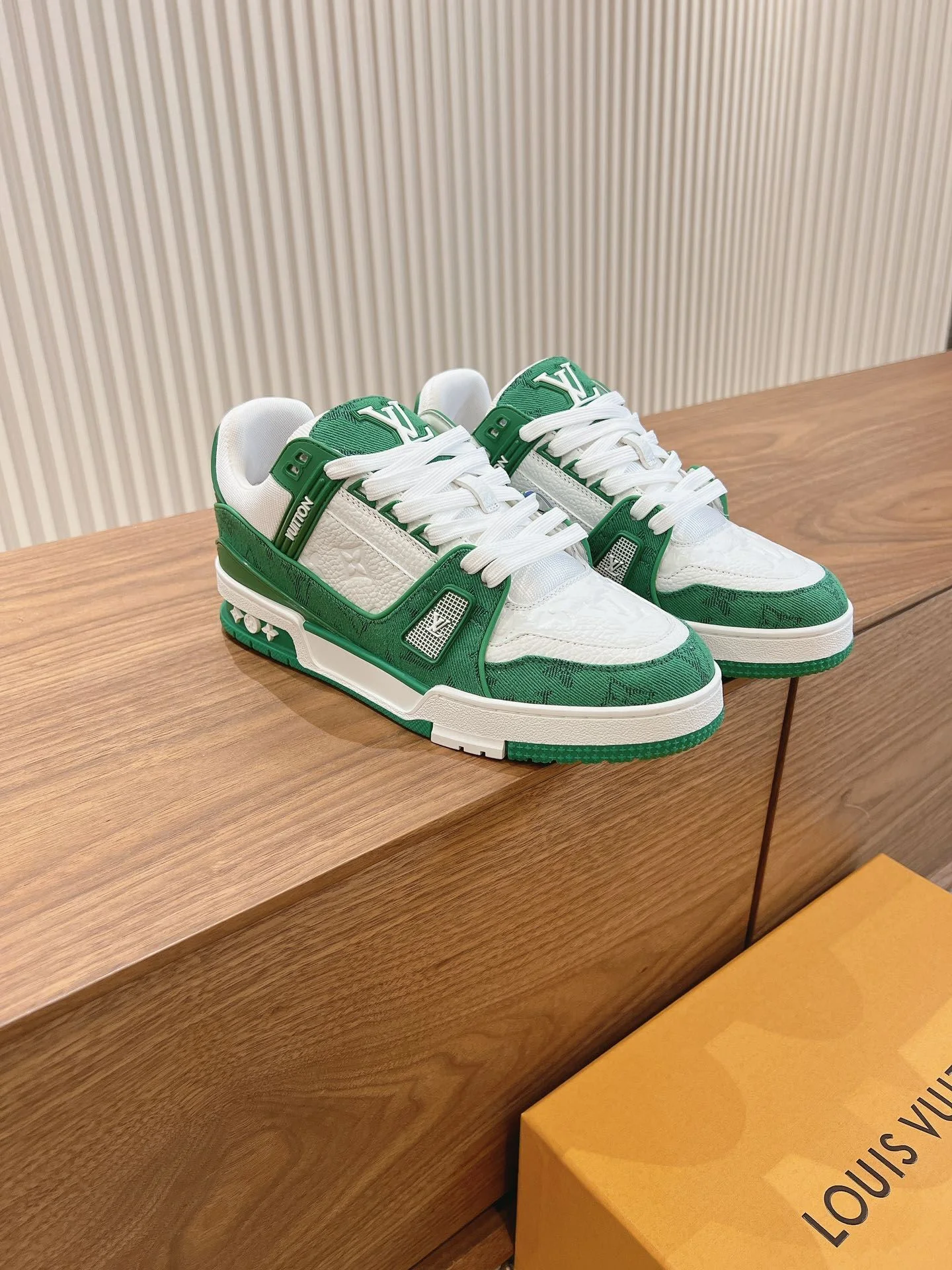 Packable Louis Vuitton Trainer Sneaker 31433