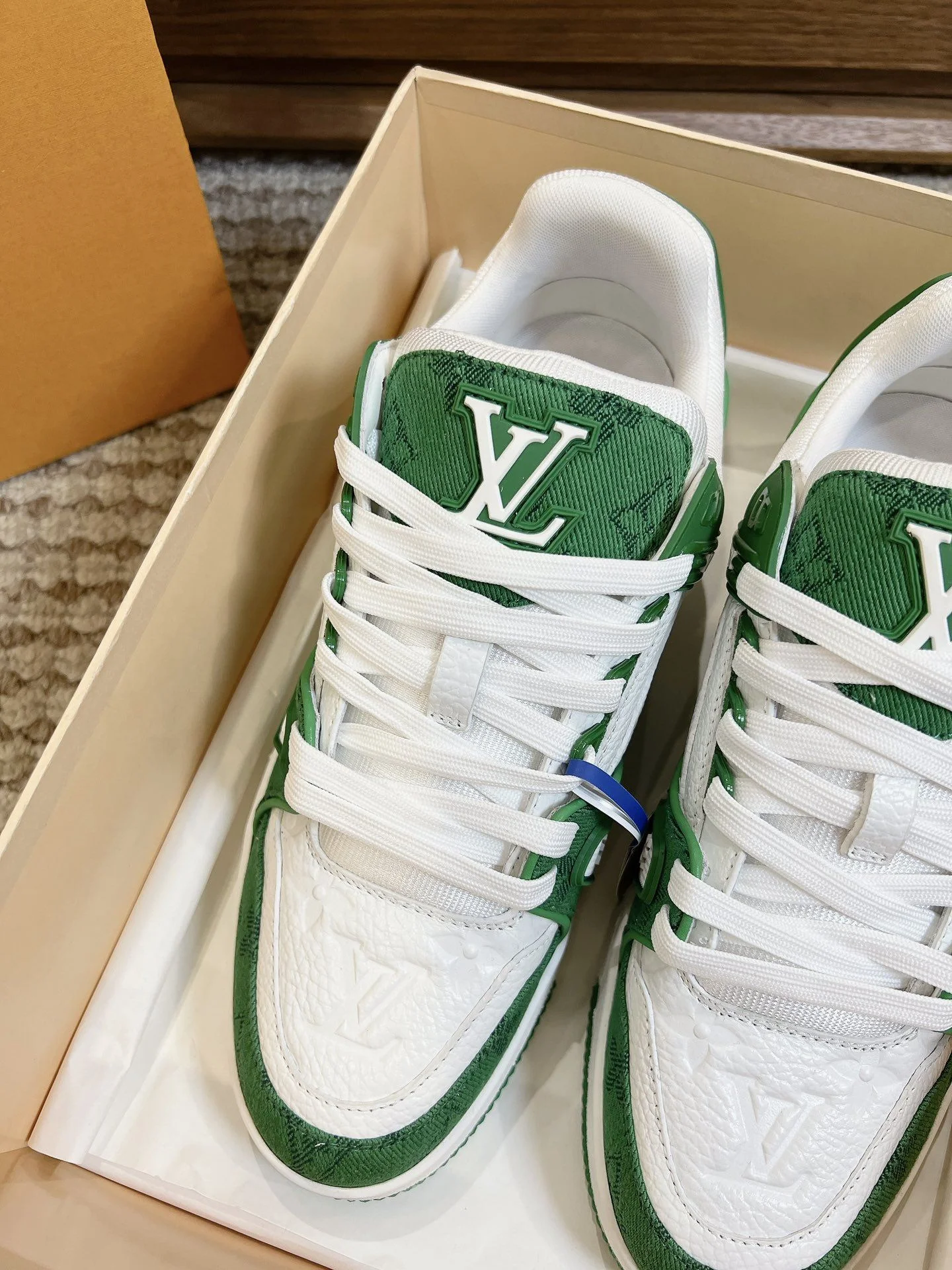 Packable Louis Vuitton Trainer Sneaker 31433