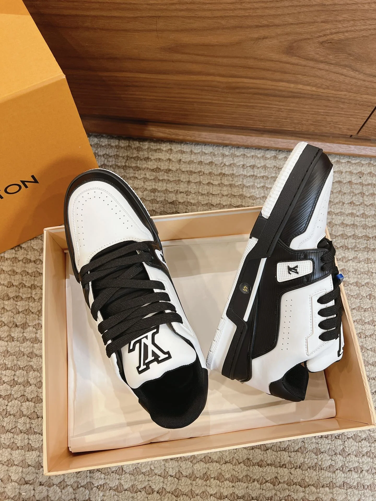 Louis Vuitton Trainer Sneaker MultiPurpose 31414