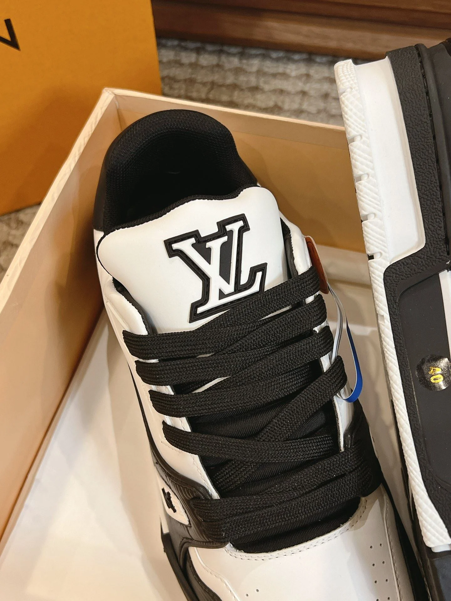 Louis Vuitton Trainer Sneaker MultiPurpose 31414