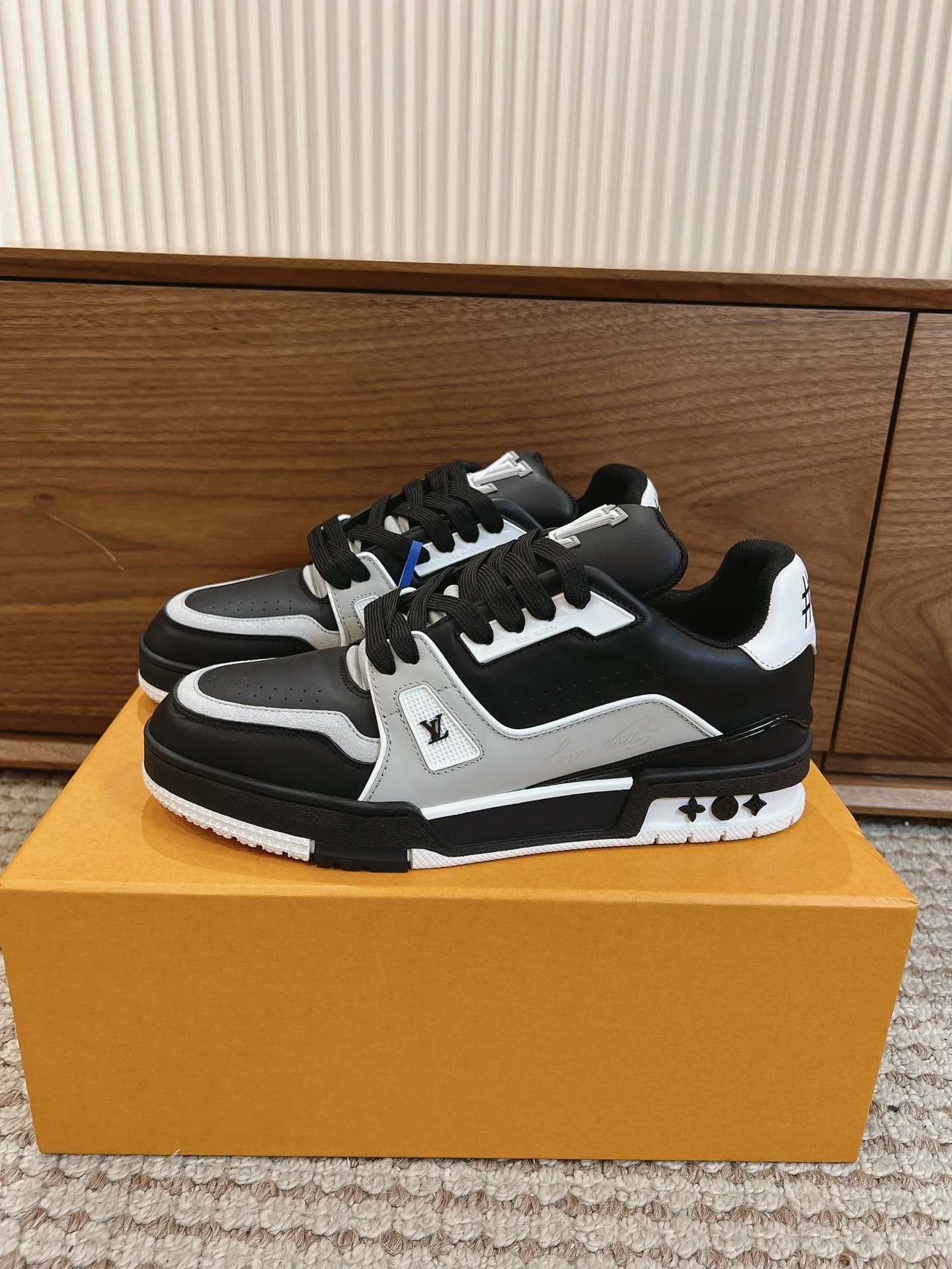 OdorResistant Louis Vuitton Trainer Sneaker 31427