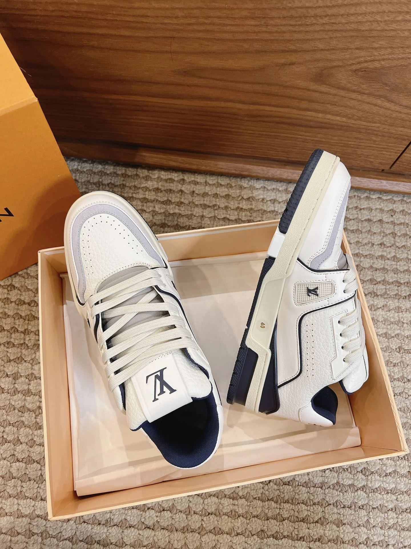 Comfortable Louis Vuitton Trainer Sneaker 31435