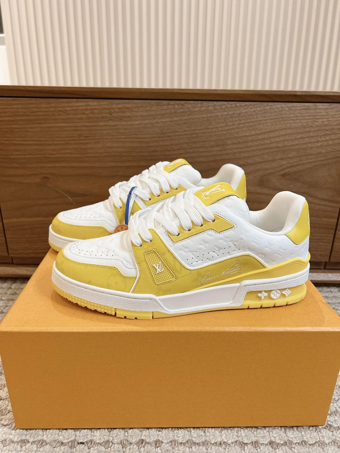 Louis Vuitton Trainer Sneaker Lightweight 31432