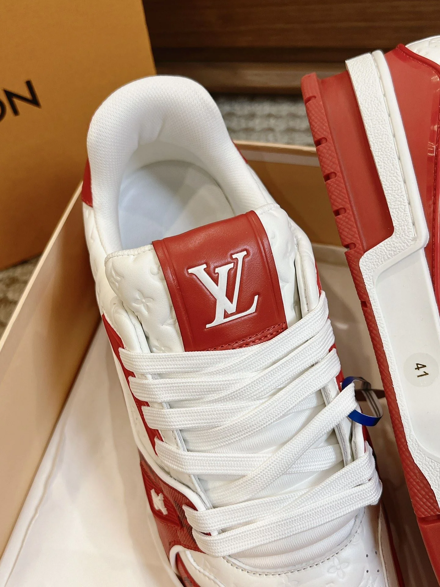 Louis Vuitton Trainer Sneaker Stylish 31404