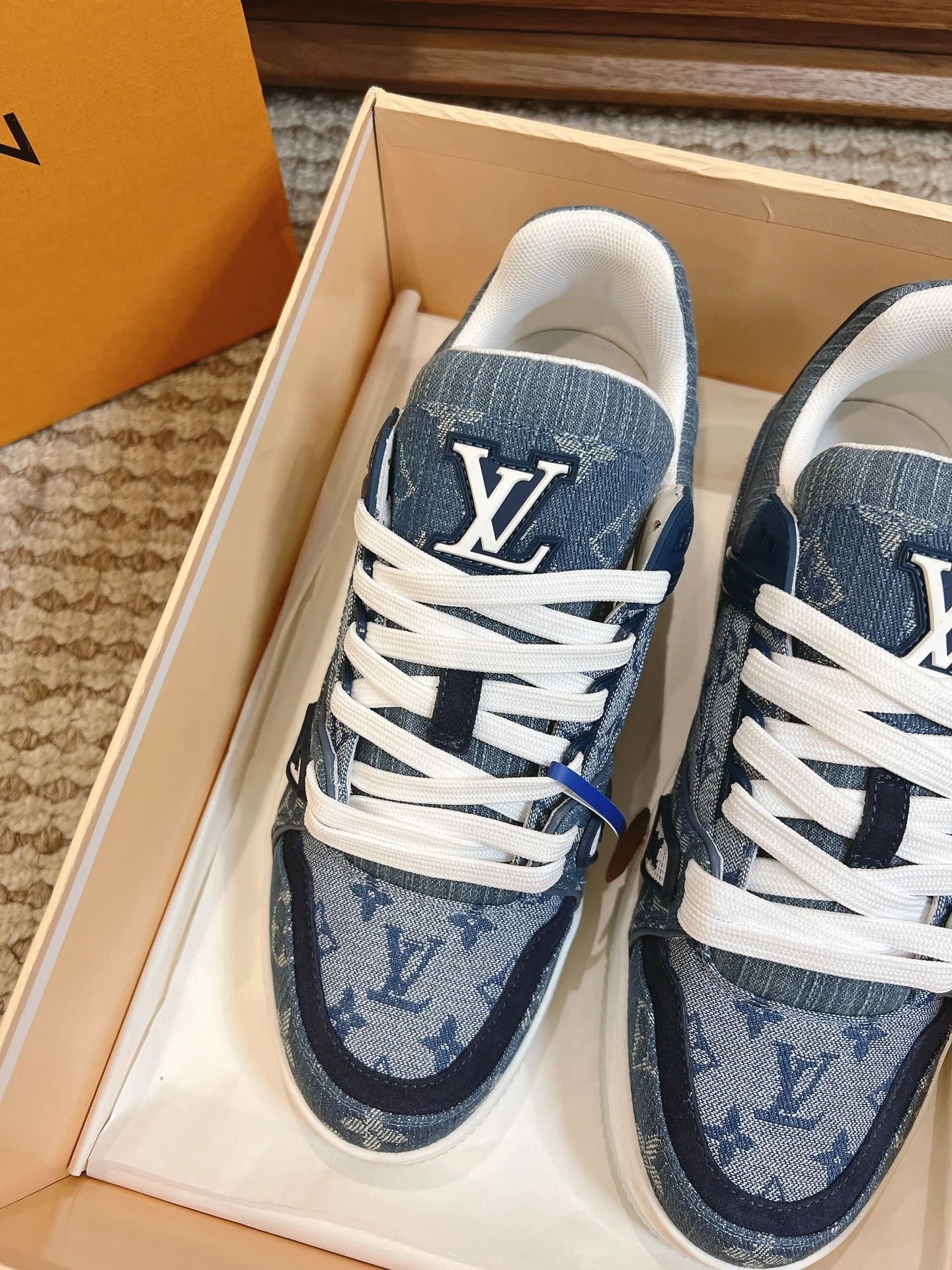 FlexibleFit Louis Vuitton Trainer Sneaker 31409