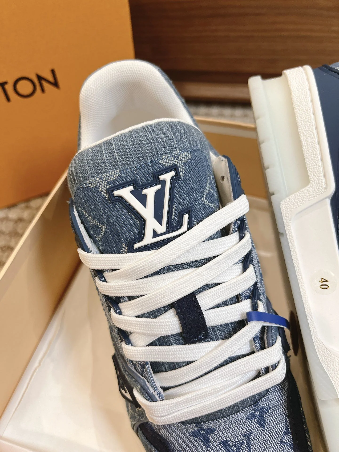 FlexibleFit Louis Vuitton Trainer Sneaker 31409
