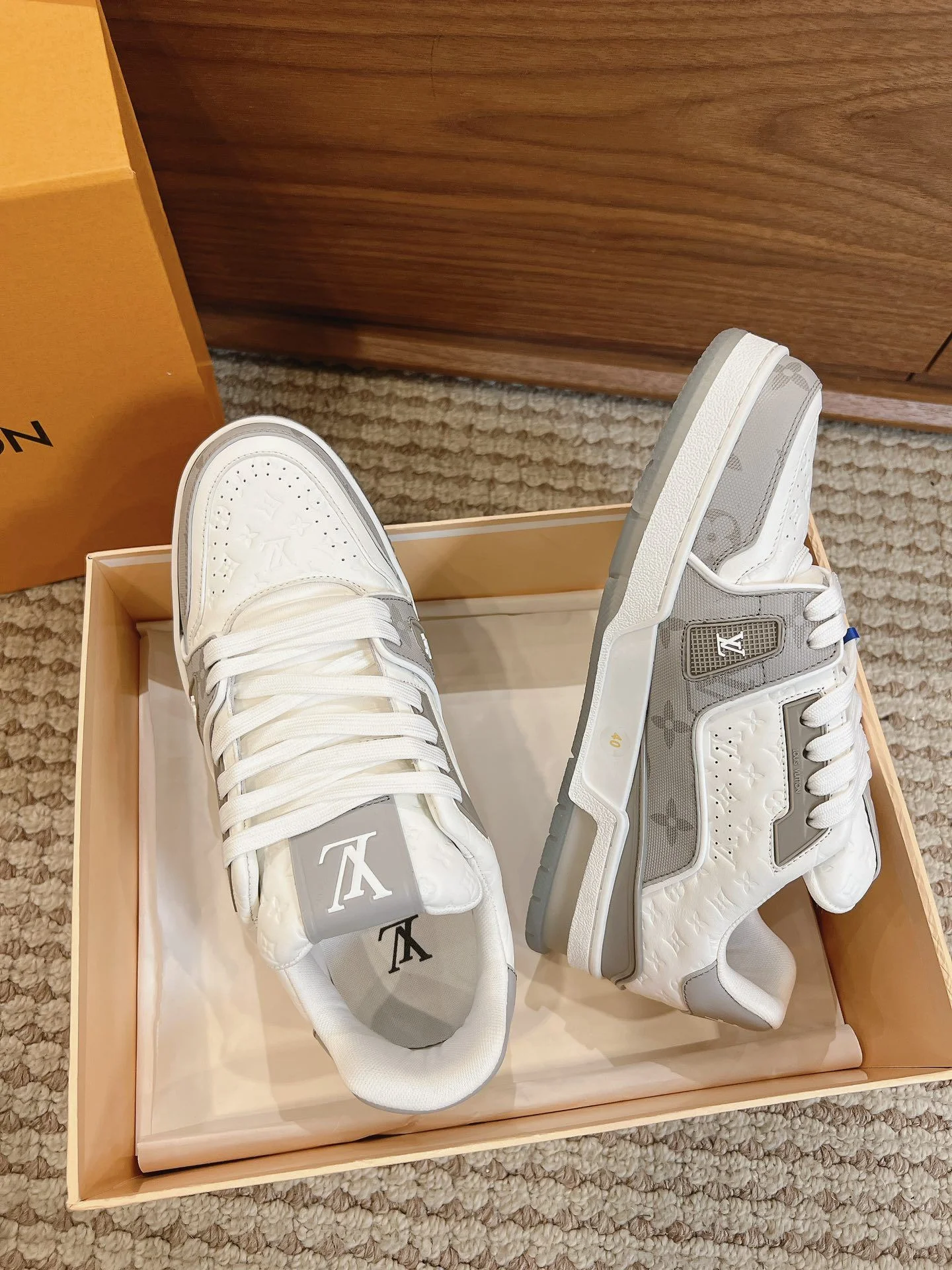 Louis Vuitton Trainer Sneaker Snug 31415