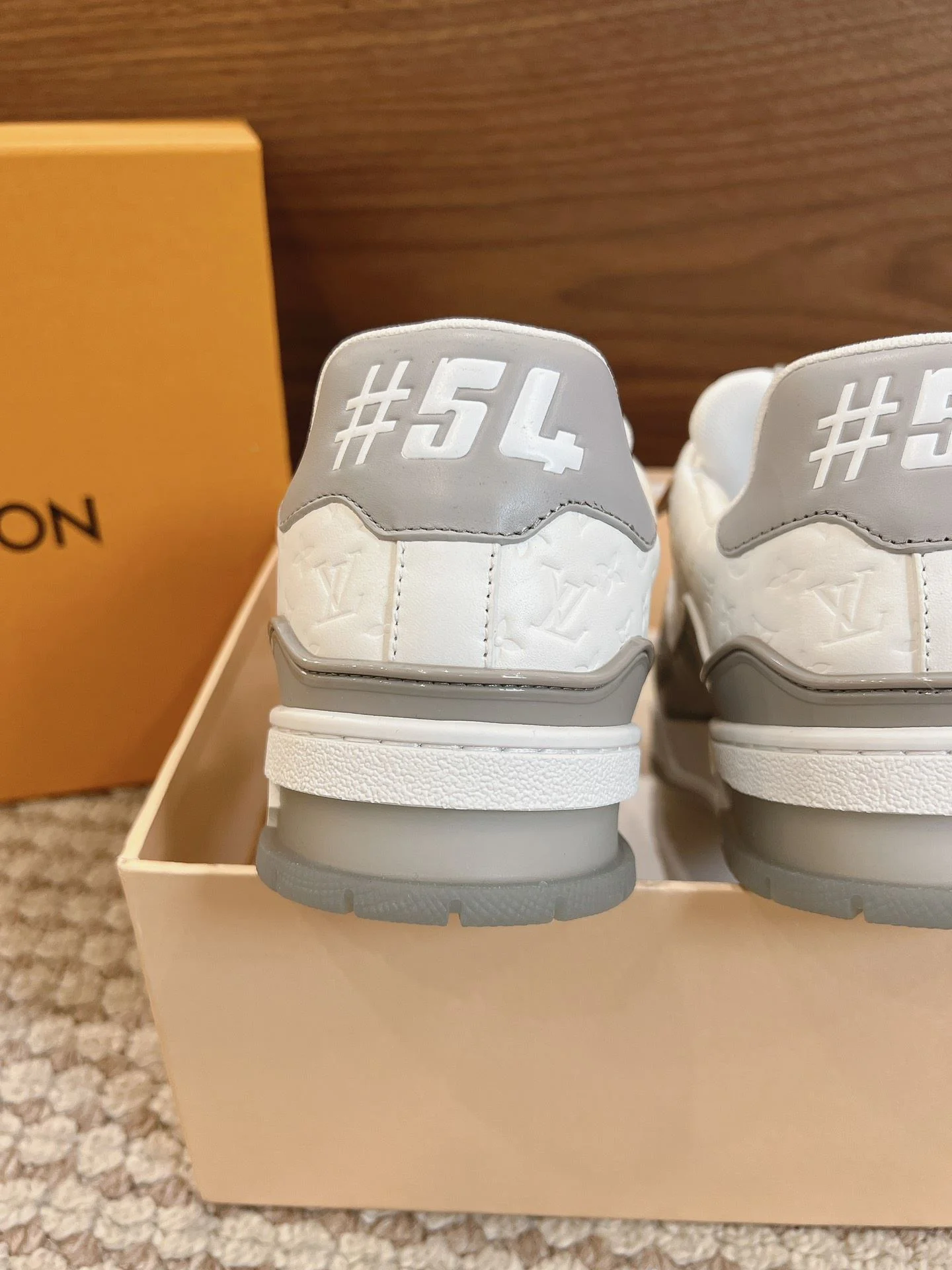 Louis Vuitton Trainer Sneaker Snug 31415