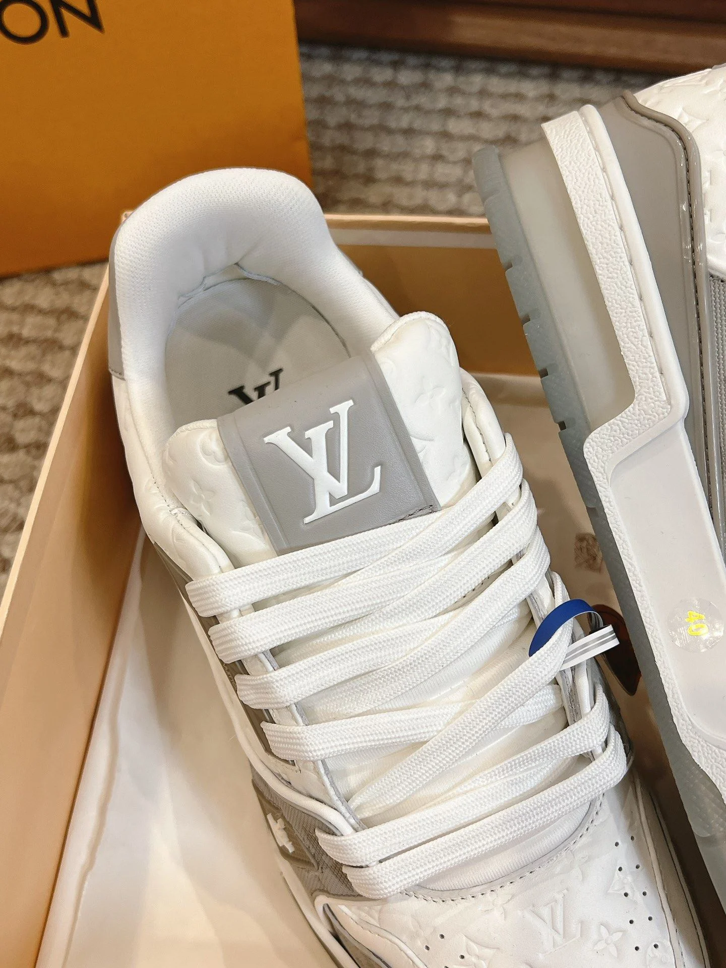 Louis Vuitton Trainer Sneaker Snug 31415