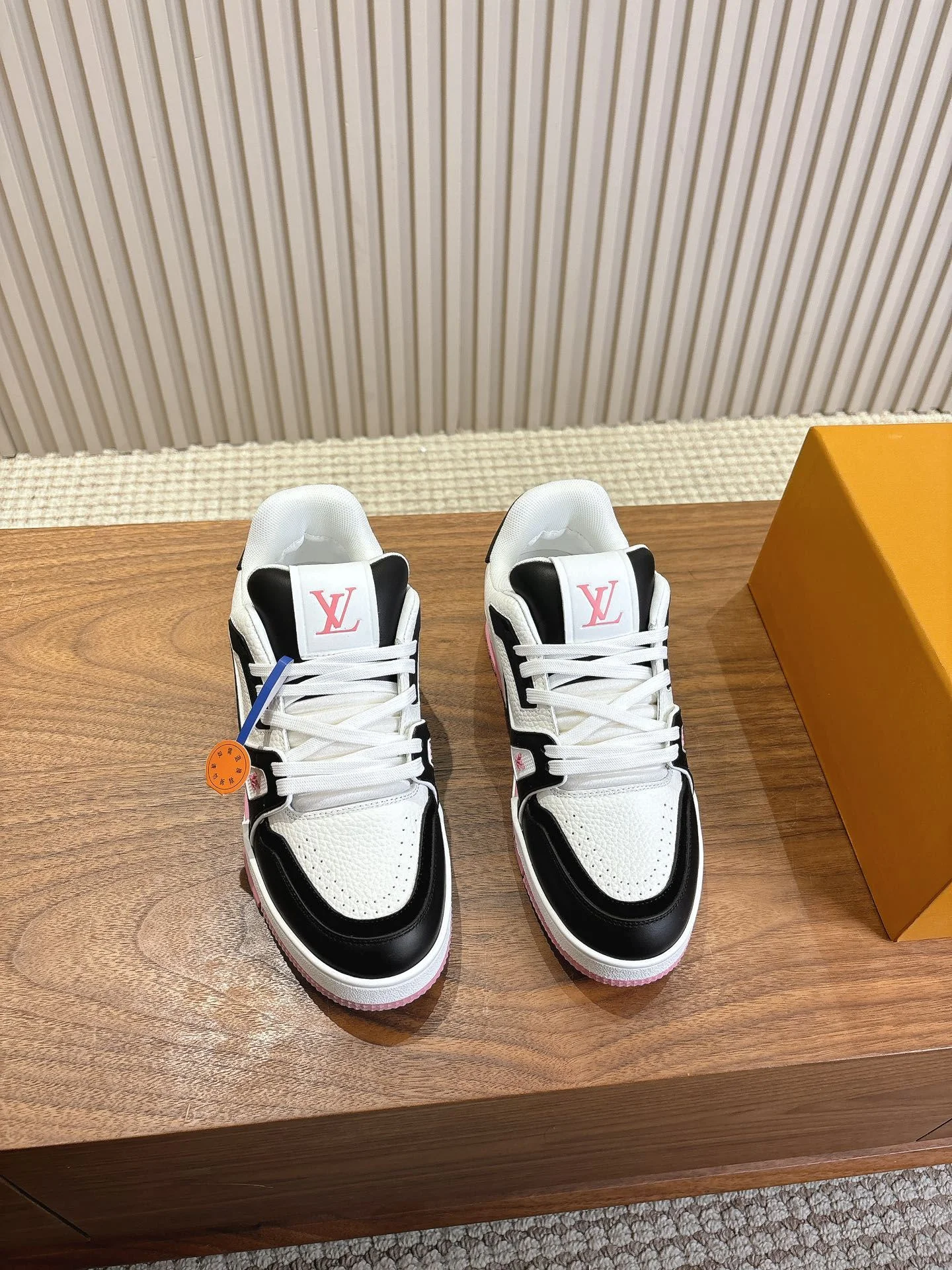 FashionForward Louis Vuitton Trainer Sneaker 31426